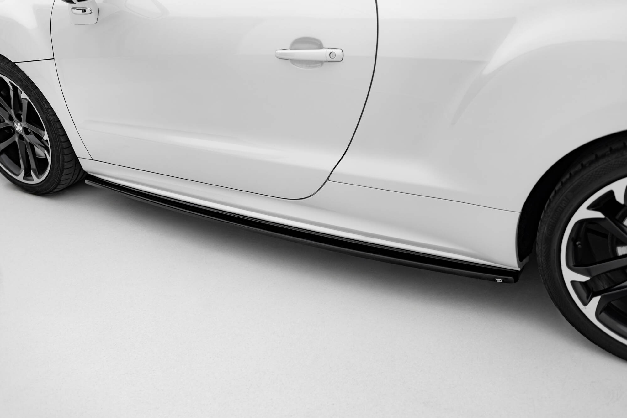 pol_po_Side-Skirts-Diffusers-Peugeot-RCZ-Mk1-Mk1-Facelift-616_4 pol_po_Side-Skirts-Diffusers-Peugeot-RCZ-Mk1-Mk1-Facelift-616_4