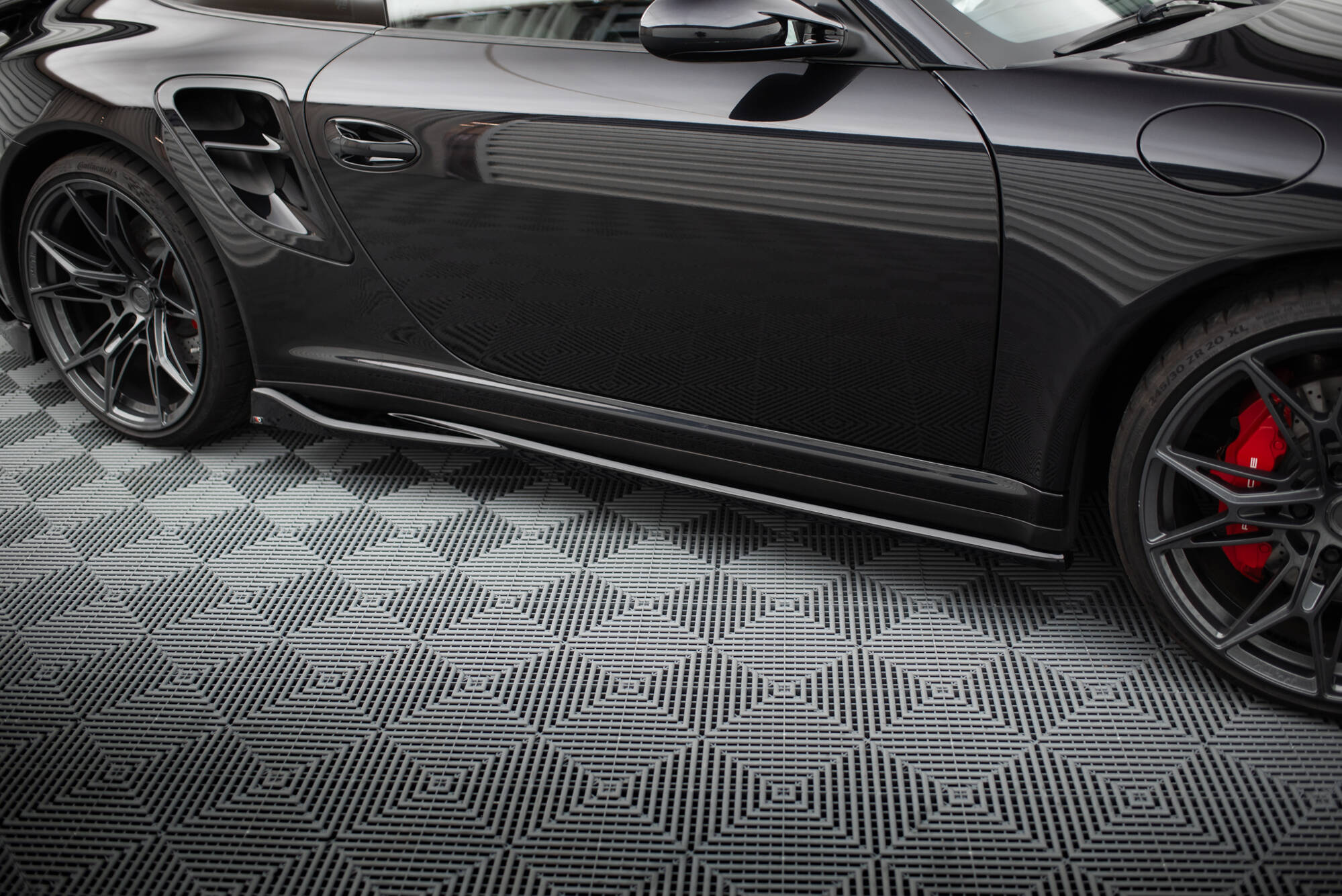 pol_po_Side-Skirts-Diffusers-Porsche-911-Turbo-997-19383_3 pol_po_Side-Skirts-Diffusers-Porsche-911-Turbo-997-19383_3