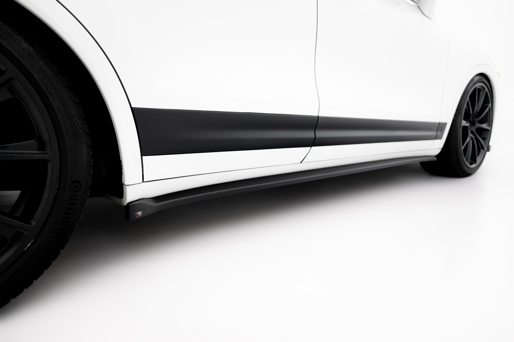 pol_po_Side-Skirts-Diffusers-Porsche-Cayenne-Turbo-Standard-Mk2-17316_3 pol_po_Side-Skirts-Diffusers-Porsche-Cayenne-Turbo-Standard-Mk2-17316_3