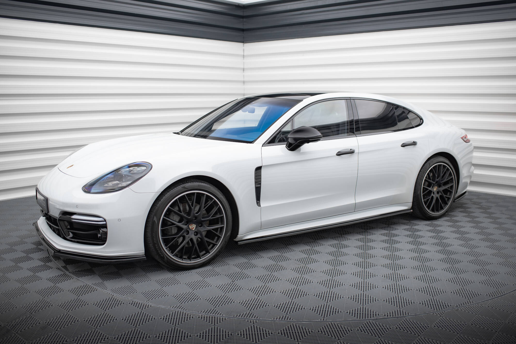 pol_po_Side-Skirts-Diffusers-Porsche-Panamera-GTS-971-9814_2 pol_po_Side-Skirts-Diffusers-Porsche-Panamera-GTS-971-9814_2