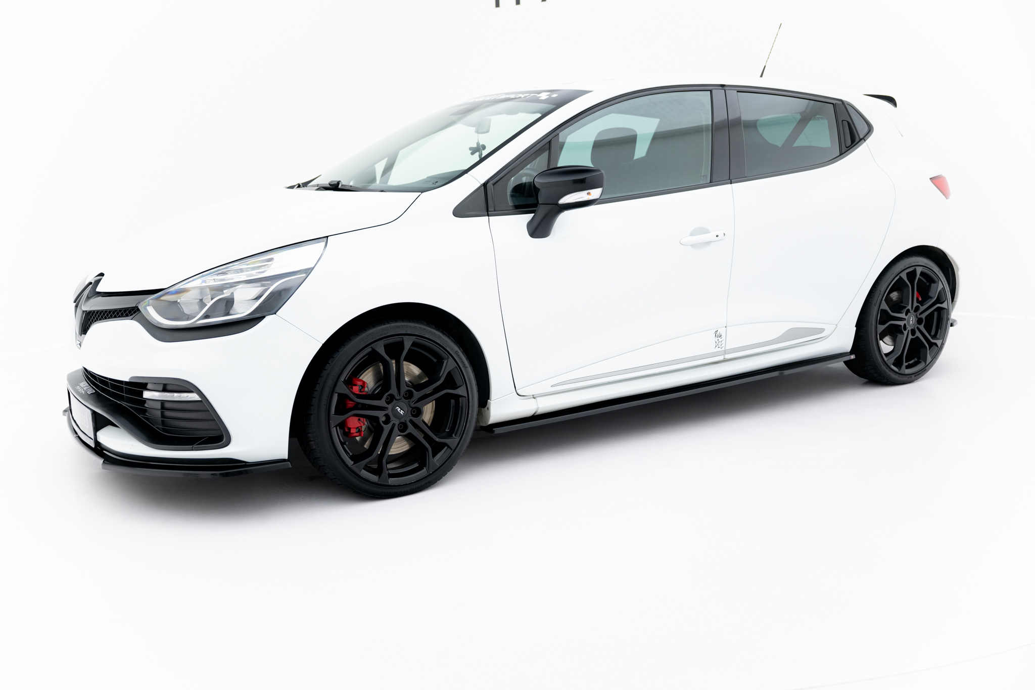 pol_po_Side-Skirts-Diffusers-Renault-Clio-RS-Mk4-6479_3 pol_po_Side-Skirts-Diffusers-Renault-Clio-RS-Mk4-6479_3