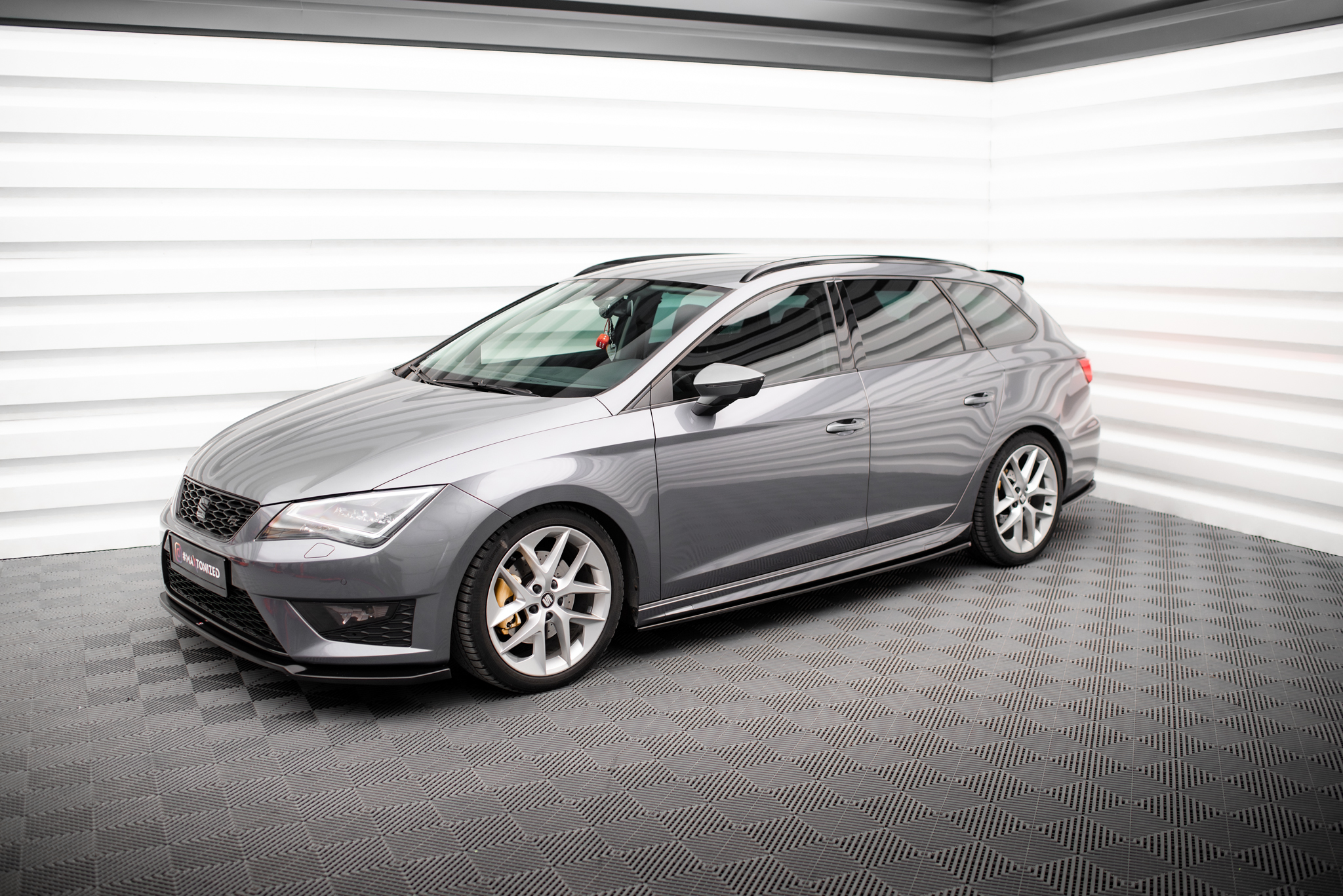 pol_po_Side-Skirts-Diffusers-Seat-Leon-Cupra-FR-Standard-Aero-Mk3-Mk3-Facelift-23238_2 pol_po_Side-Skirts-Diffusers-Seat-Leon-Cupra-FR-Standard-Aero-Mk3-Mk3-Facelift-23238_2