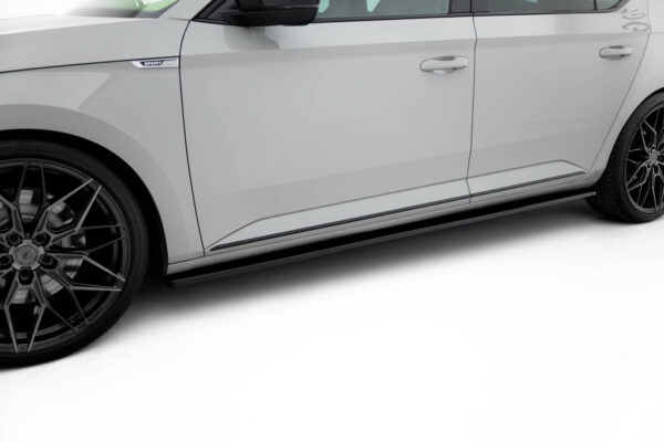 Μαρσπιέ Skoda Superb Liftback / Combi Mk3 Skoda Superb Mk3