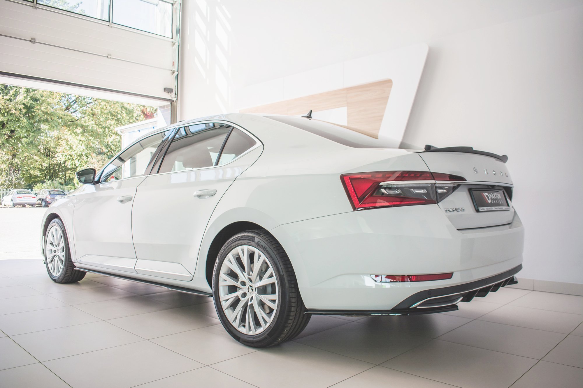 pol_po_Side-Skirts-Diffusers-Skoda-Superb-Liftback-Combi-Mk3-Facelift-8928_3 pol_po_Side-Skirts-Diffusers-Skoda-Superb-Liftback-Combi-Mk3-Facelift-8928_3