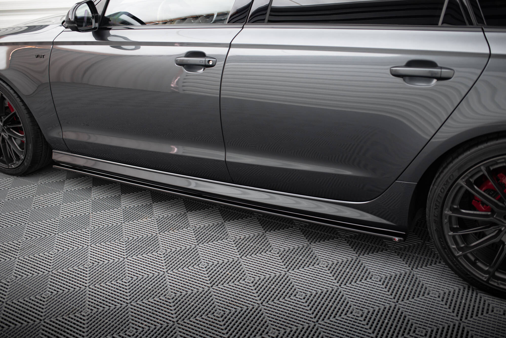 pol_po_Side-Skirts-Diffusers-V-1-Audi-A6-A6-C7-S-line-S6-C7-Facelift-5524_4 pol_po_Side-Skirts-Diffusers-V-1-Audi-A6-A6-C7-S-line-S6-C7-Facelift-5524_4