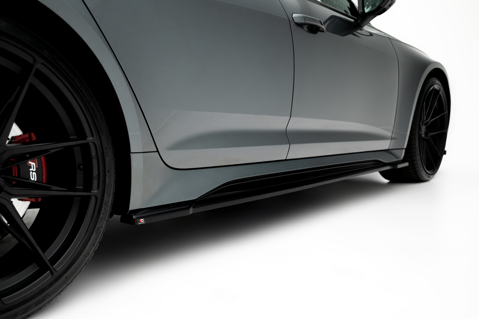 pol_po_Side-Skirts-Diffusers-V-1-Audi-RS6-C8-C8-Facelift-21775_7 pol_po_Side-Skirts-Diffusers-V-1-Audi-RS6-C8-C8-Facelift-21775_7