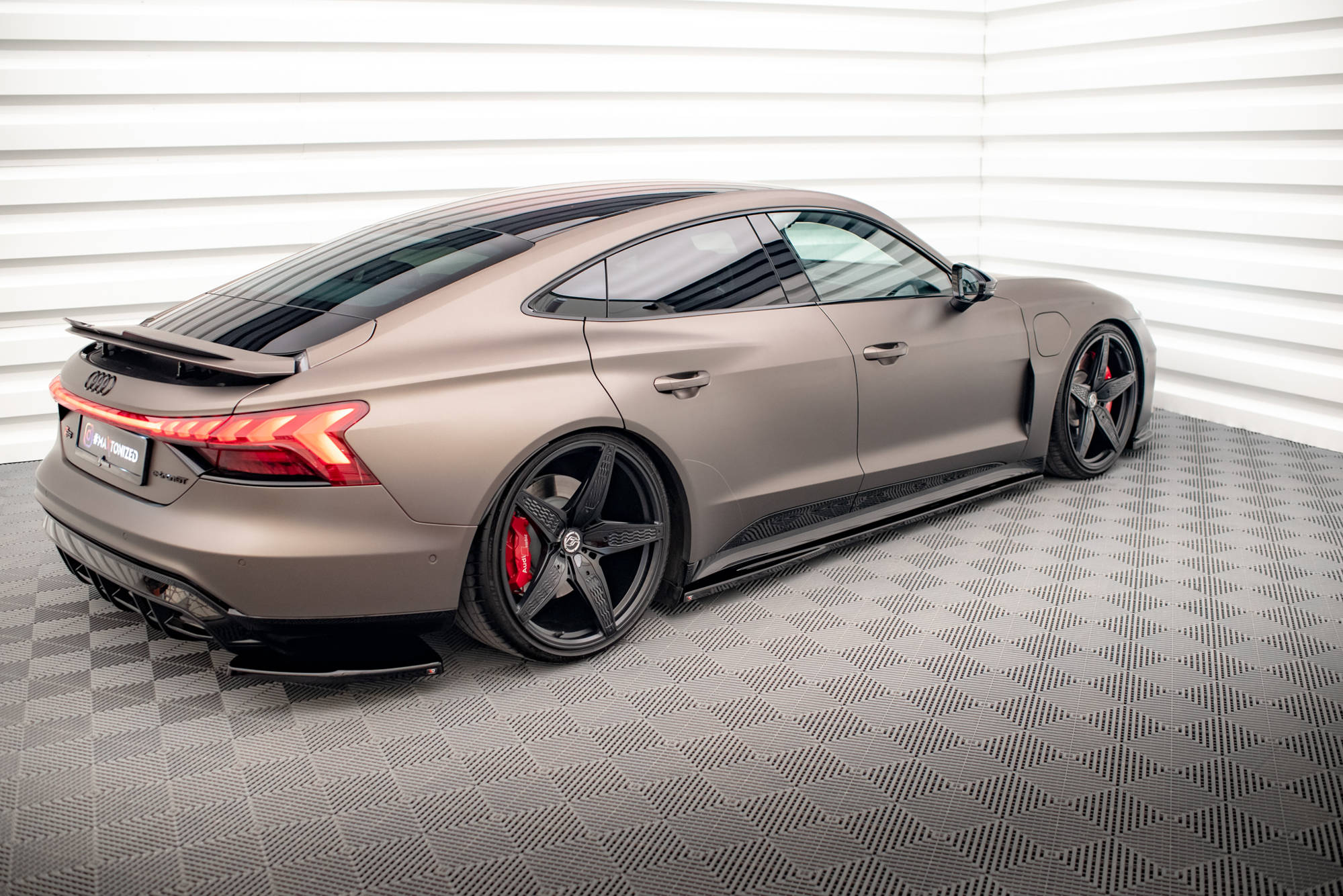pol_po_Side-Skirts-Diffusers-V-1-Audi-e-Tron-GT-RS-GT-Mk1-16697_2 pol_po_Side-Skirts-Diffusers-V-1-Audi-e-Tron-GT-RS-GT-Mk1-16697_2