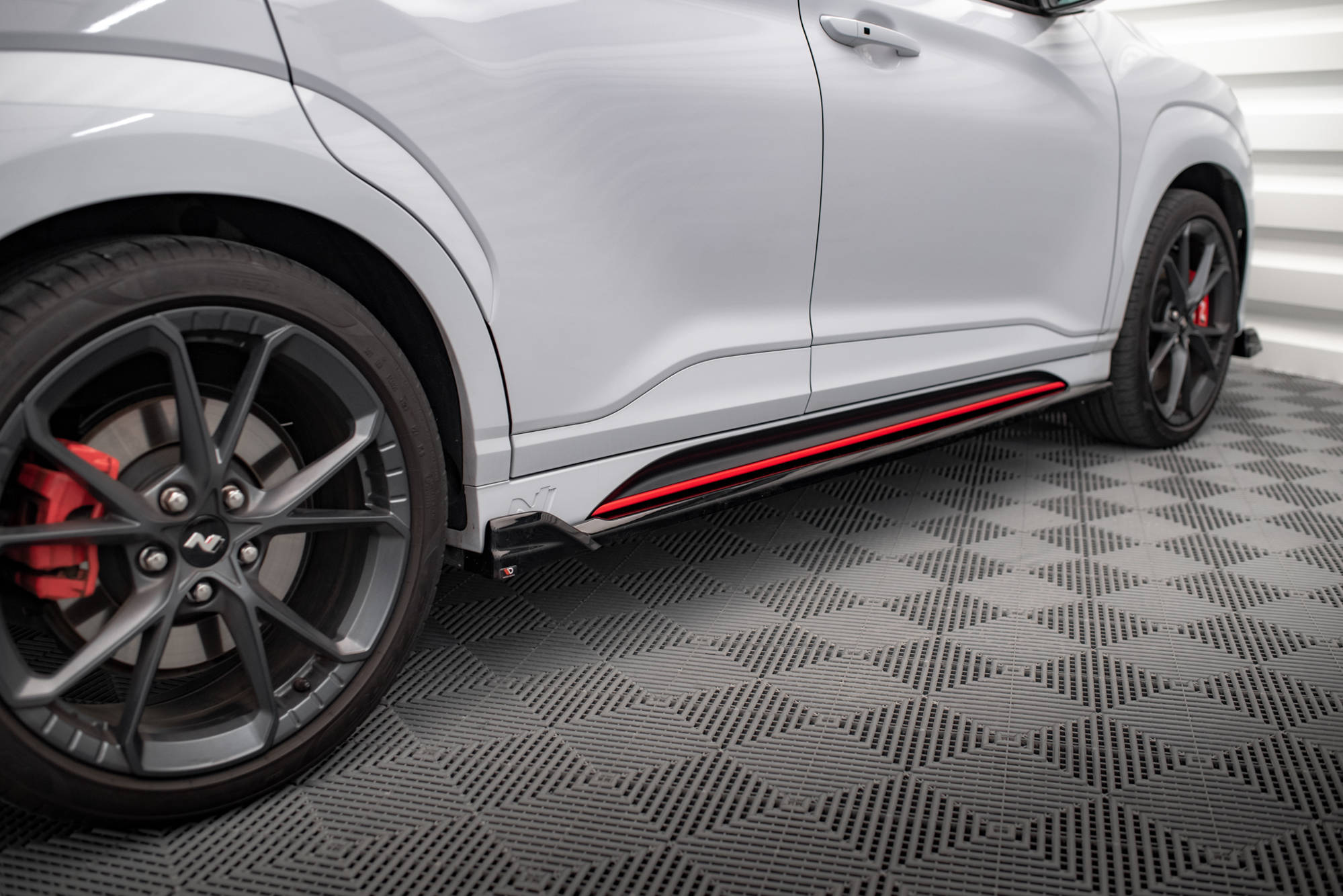 pol_po_Side-Skirts-Diffusers-V-1-Flaps-Hyundai-Kona-N-Mk1-18088_14 pol_po_Side-Skirts-Diffusers-V-1-Flaps-Hyundai-Kona-N-Mk1-18088_14