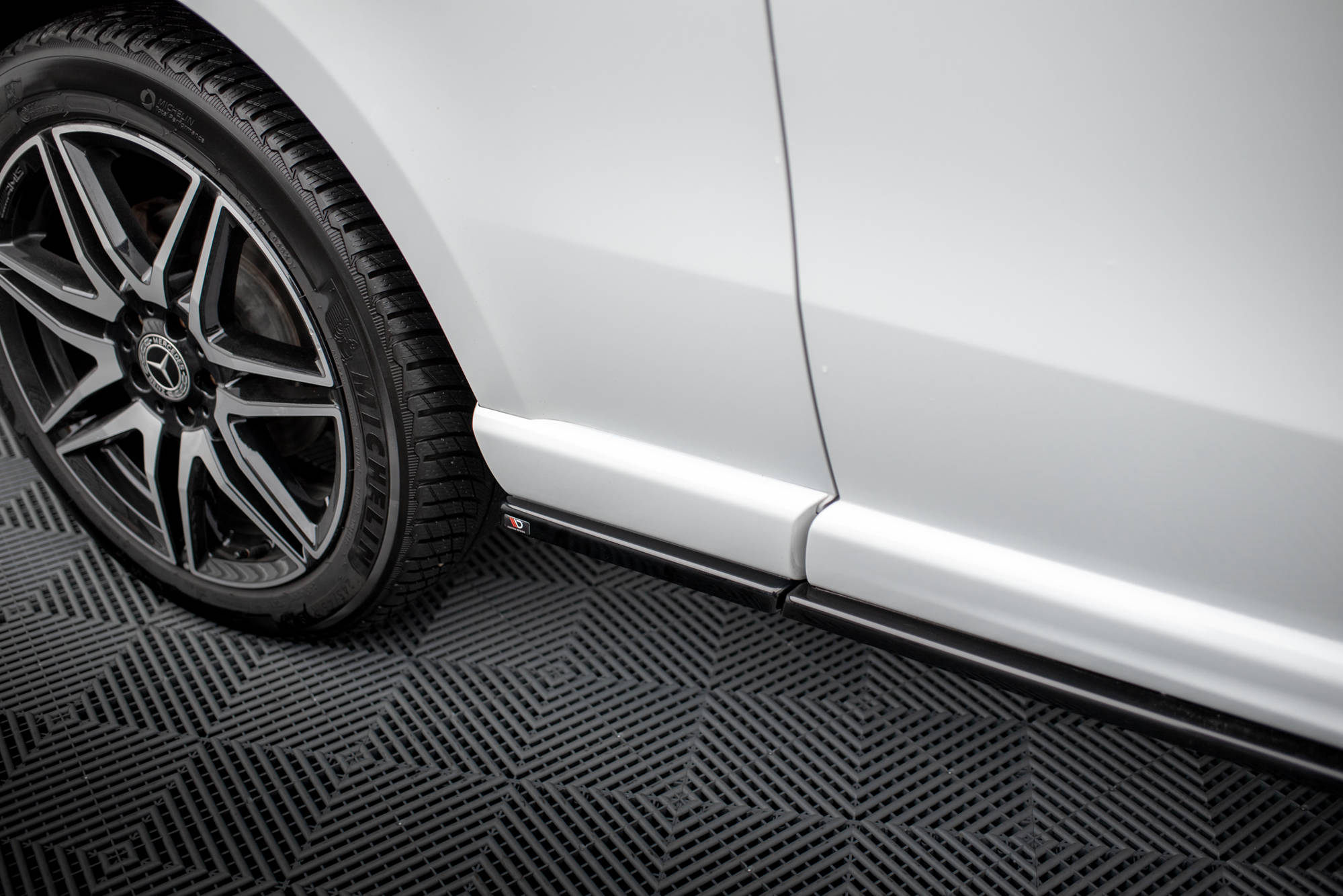 pol_po_Side-Skirts-Diffusers-V-1-Mercedes-Benz-V-Class-Extra-Long-AMG-Line-W447-18788_9 pol_po_Side-Skirts-Diffusers-V-1-Mercedes-Benz-V-Class-Extra-Long-AMG-Line-W447-18788_9
