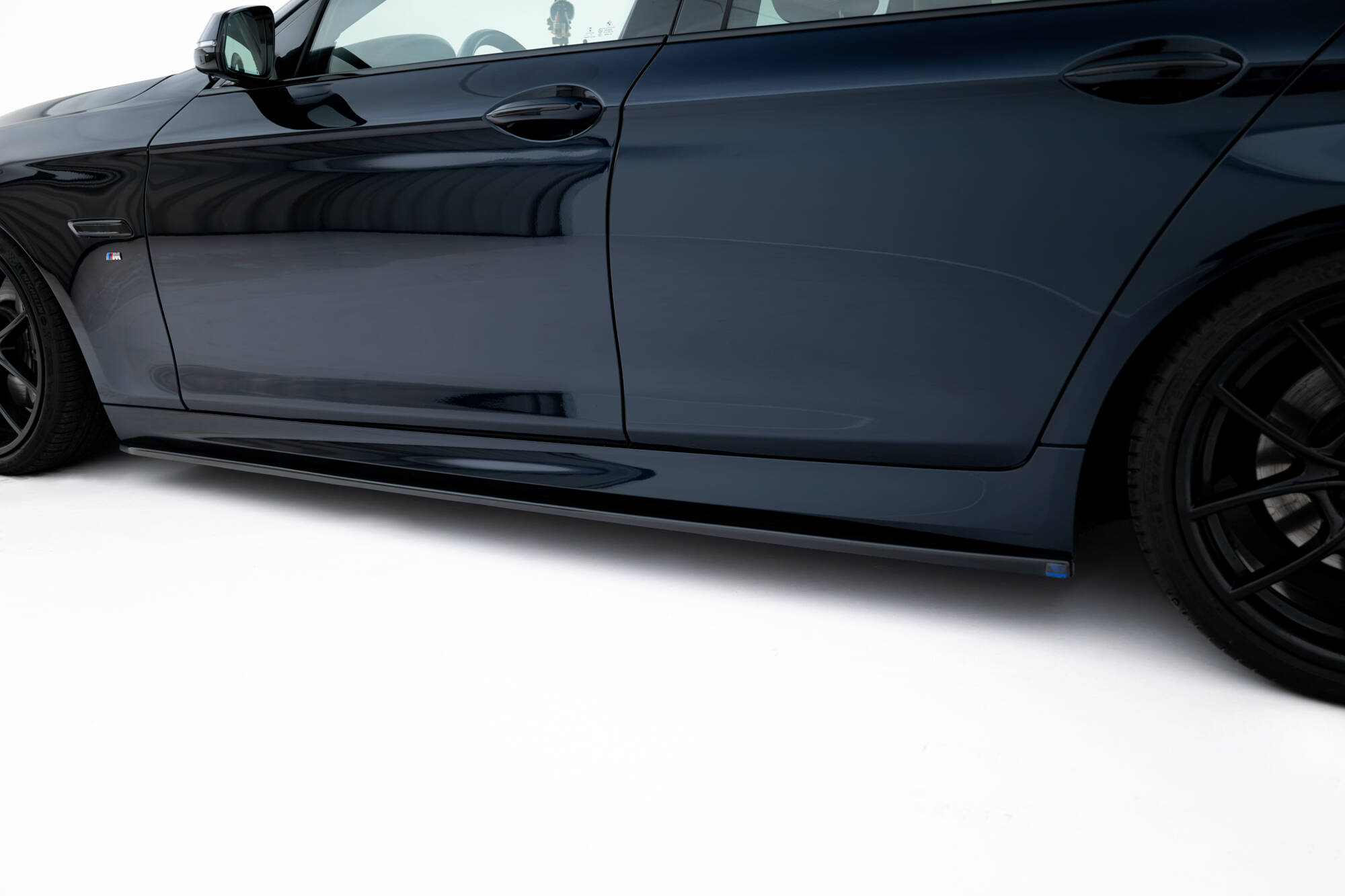 pol_po_Side-Skirts-Diffusers-V-2-BMW-5-F10-F11-M-Pack-M5-11035_4 pol_po_Side-Skirts-Diffusers-V-2-BMW-5-F10-F11-M-Pack-M5-11035_4