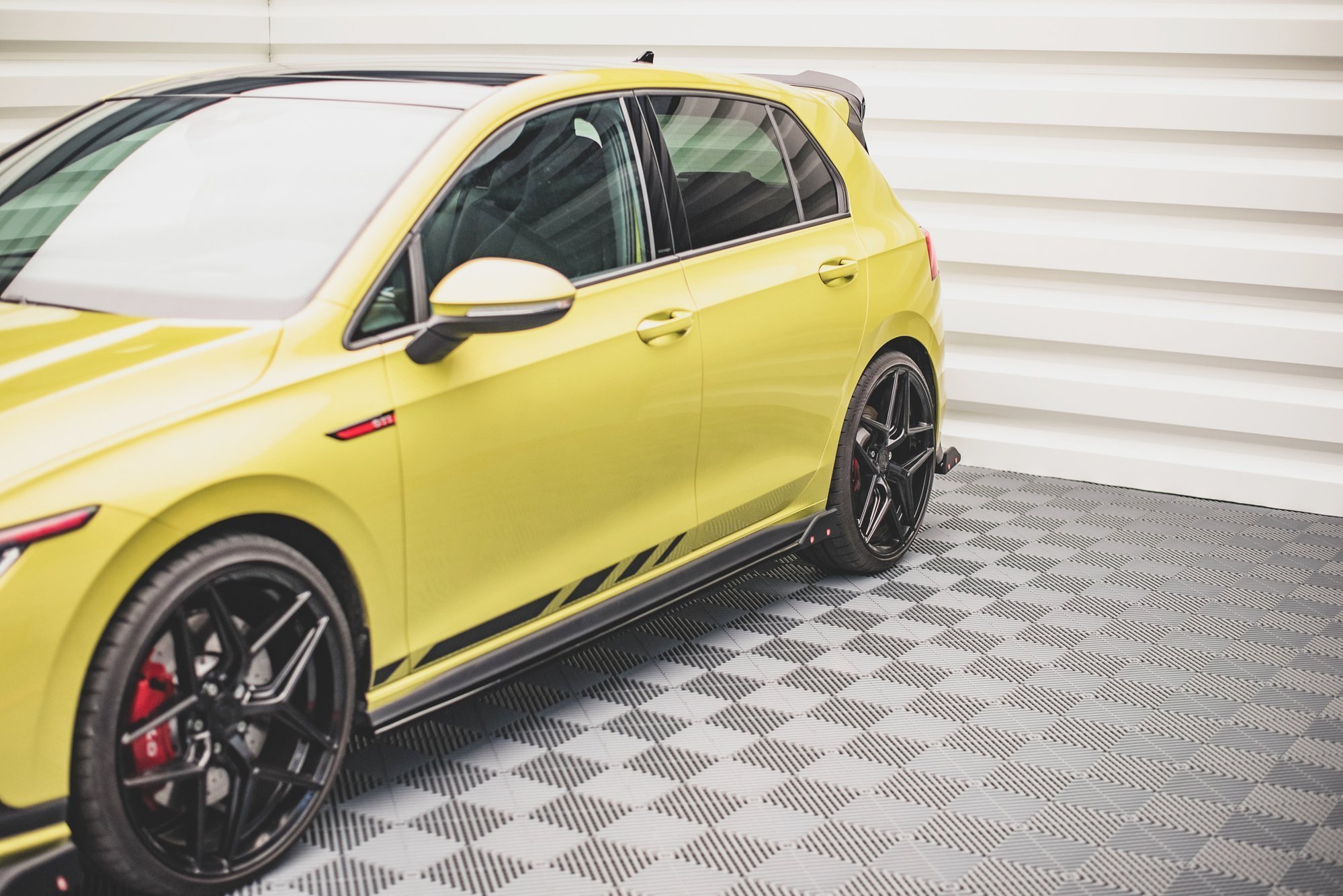 pol_po_Side-Skirts-Diffusers-V-2-Flaps-Volkswagen-Golf-GTI-GTE-GTI-Clubsport-GTD-R-Line-Mk8-12217_9 pol_po_Side-Skirts-Diffusers-V-2-Flaps-Volkswagen-Golf-GTI-GTE-GTI-Clubsport-GTD-R-Line-Mk8-12217_9