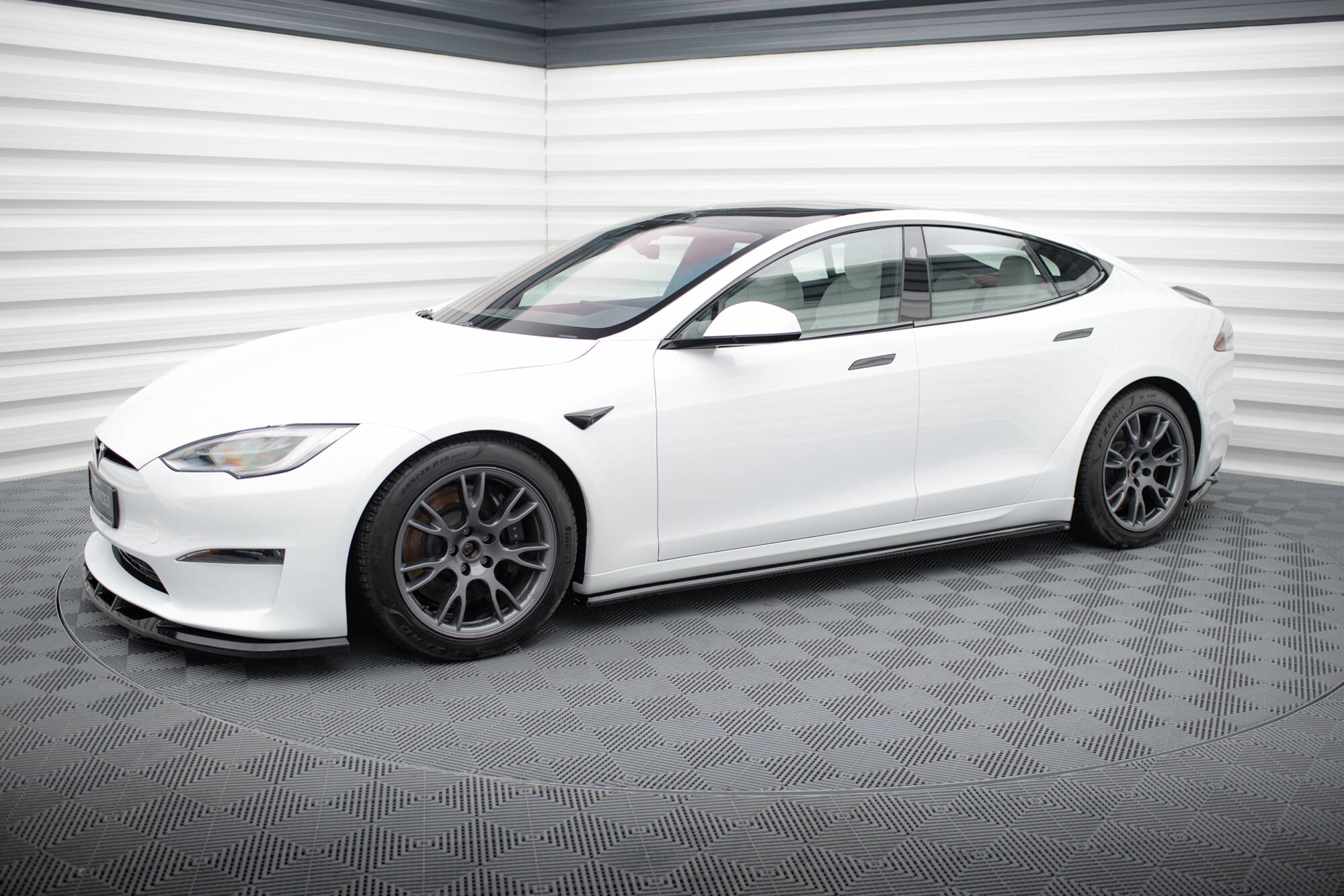 pol_po_Side-Skirts-Diffusers-V-2-Tesla-Model-S-Plaid-Mk1-Facelift-20518_6 pol_po_Side-Skirts-Diffusers-V-2-Tesla-Model-S-Plaid-Mk1-Facelift-20518_6