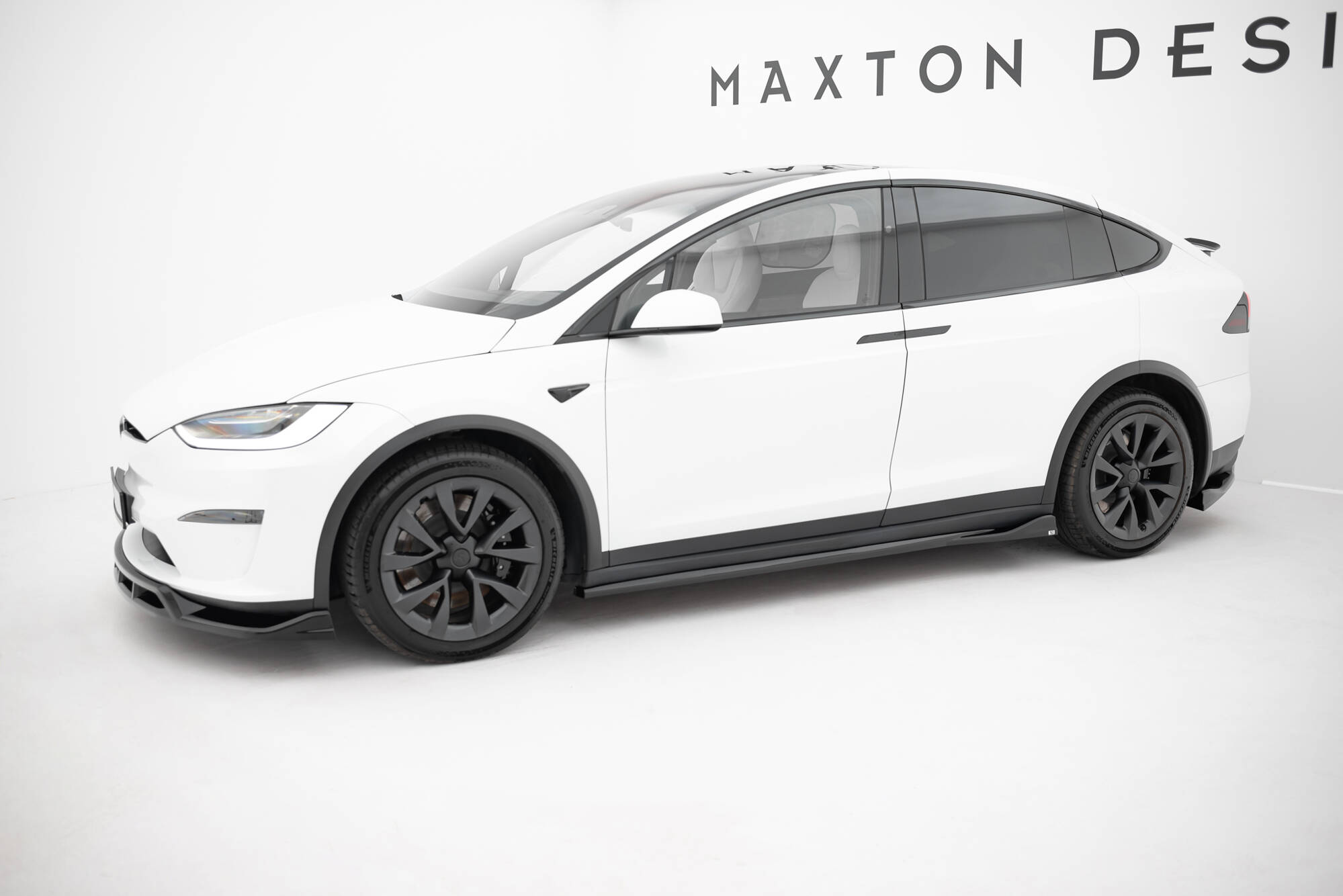pol_po_Side-Skirts-Diffusers-V-2-Tesla-Model-X-Mk1-Facelift-21305_4 pol_po_Side-Skirts-Diffusers-V-2-Tesla-Model-X-Mk1-Facelift-21305_4