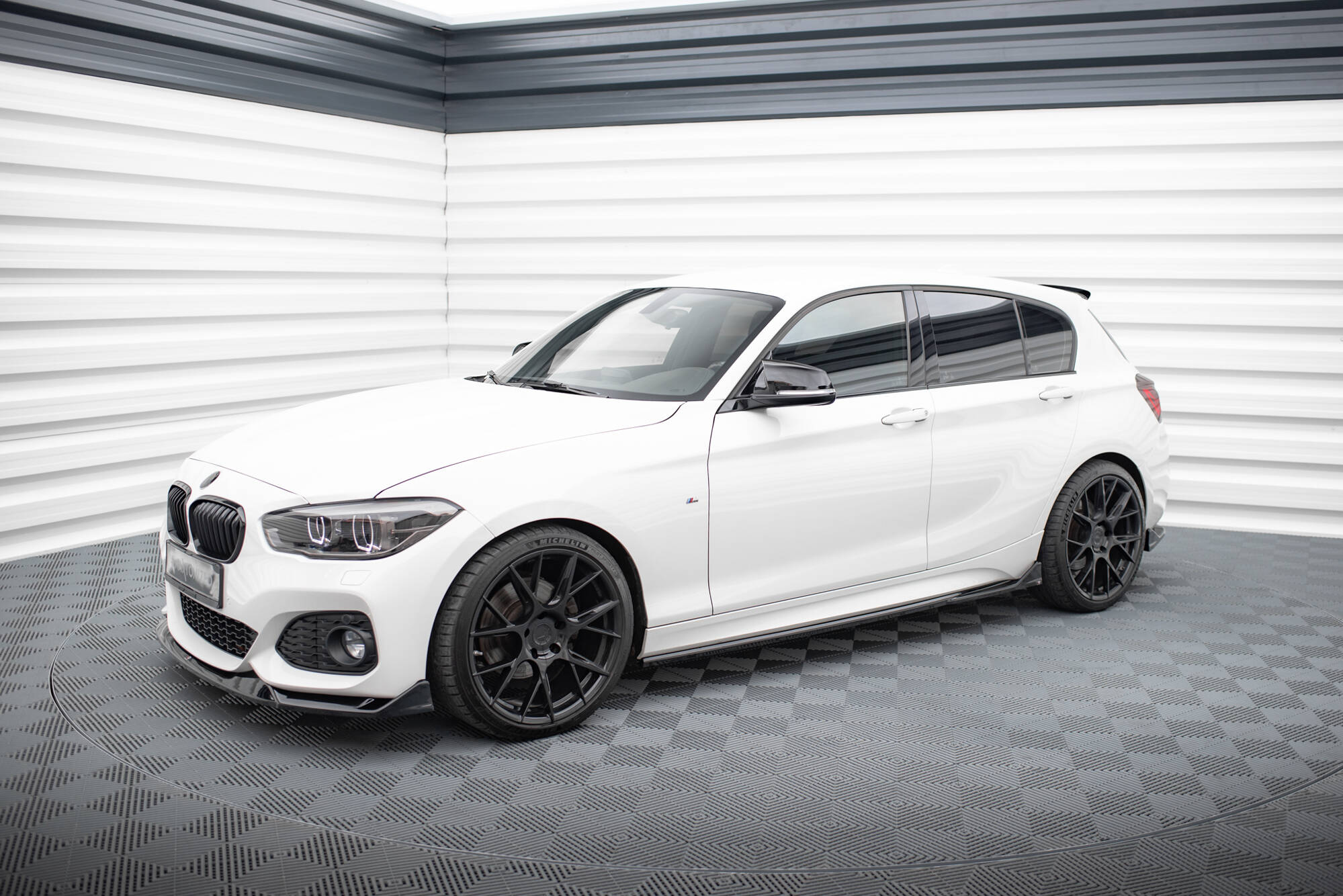 pol_po_Side-Skirts-Diffusers-V-3-CSL-Look-BMW-1-M-Pack-M140i-F20-Facelift-19698_2 pol_po_Side-Skirts-Diffusers-V-3-CSL-Look-BMW-1-M-Pack-M140i-F20-Facelift-19698_2