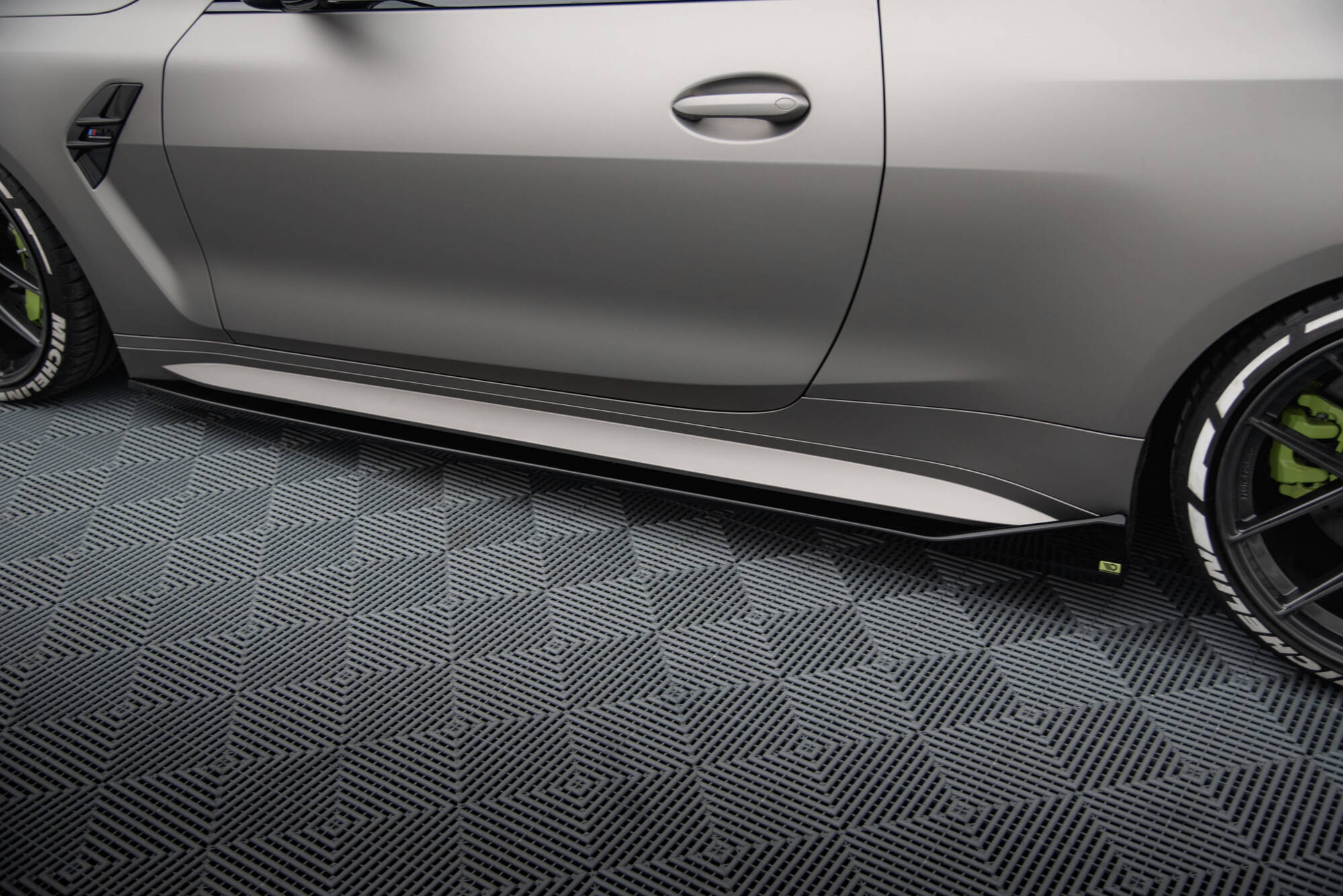 pol_po_Side-Skirts-Diffusers-V-3-CSL-Look-BMW-M4-G82-G82-Facelift-19139_1 pol_po_Side-Skirts-Diffusers-V-3-CSL-Look-BMW-M4-G82-G82-Facelift-19139_1
