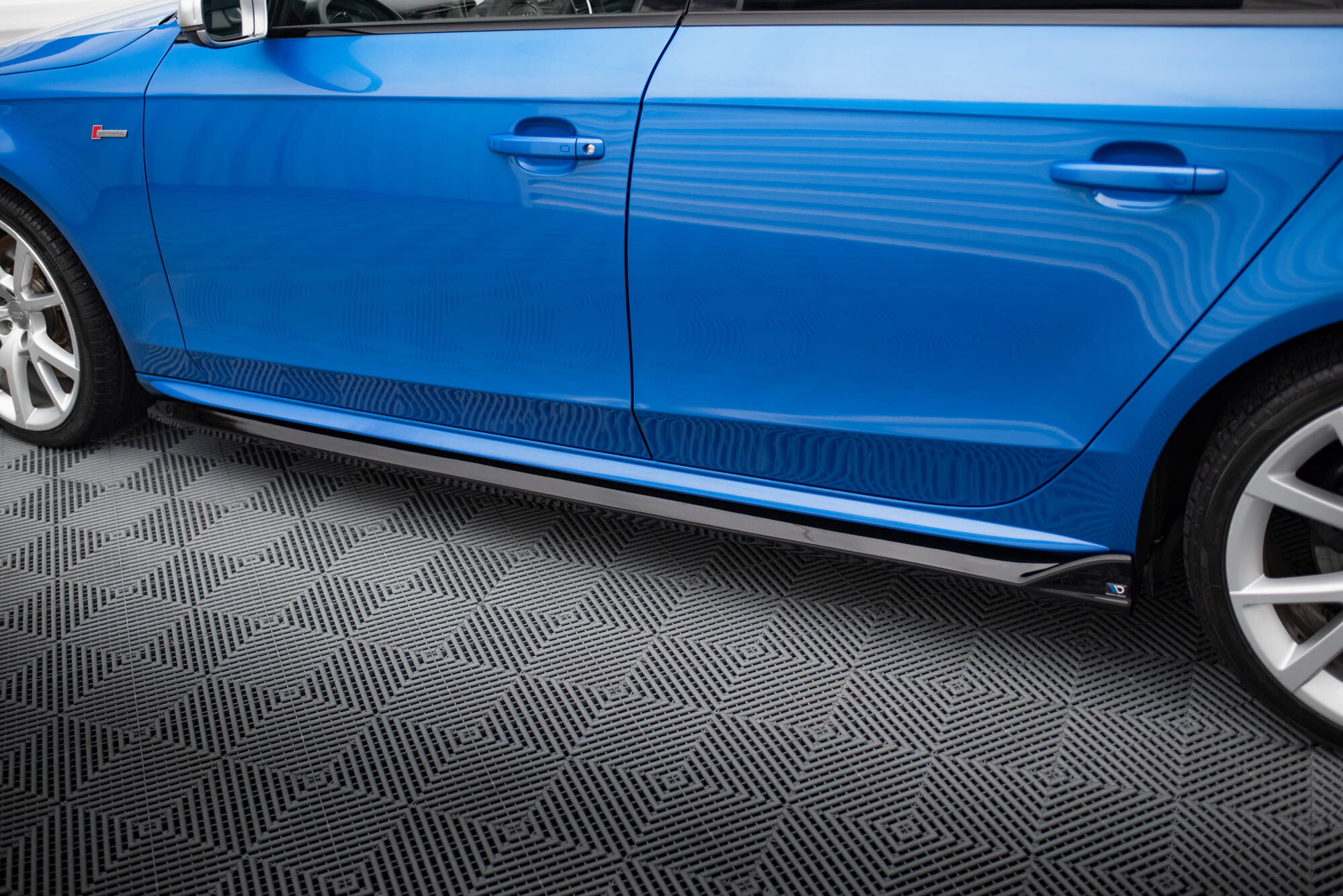 pol_po_Side-Skirts-Diffusers-V-4-Audi-A4-A4-S-Line-S4-B8-20759_4 pol_po_Side-Skirts-Diffusers-V-4-Audi-A4-A4-S-Line-S4-B8-20759_4