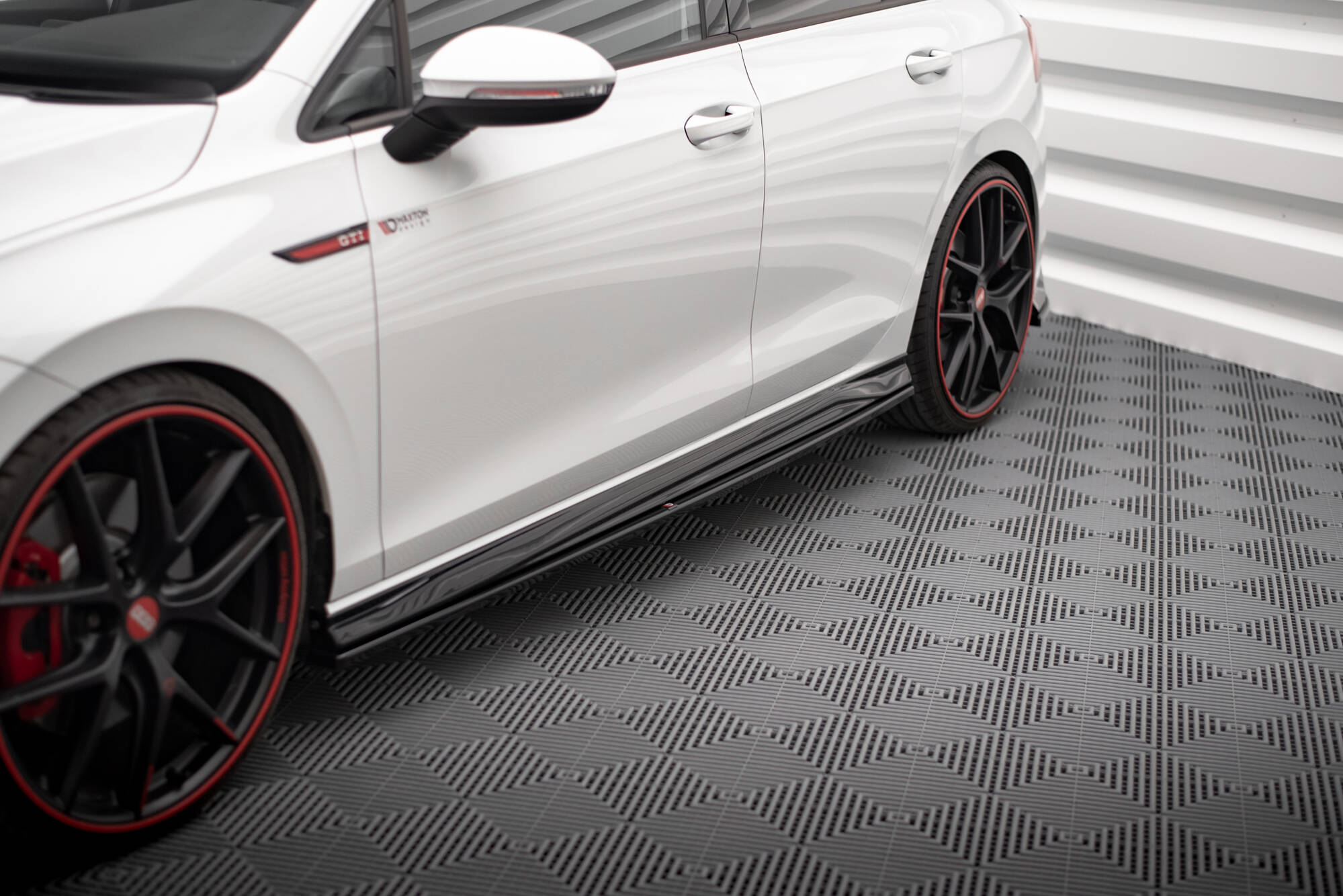 pol_po_Side-Skirts-Diffusers-V-4-Volkswagen-Golf-GTI-GTE-GTI-Clubsport-GTD-R-Line-Mk8-20420_3 pol_po_Side-Skirts-Diffusers-V-4-Volkswagen-Golf-GTI-GTE-GTI-Clubsport-GTD-R-Line-Mk8-20420_3