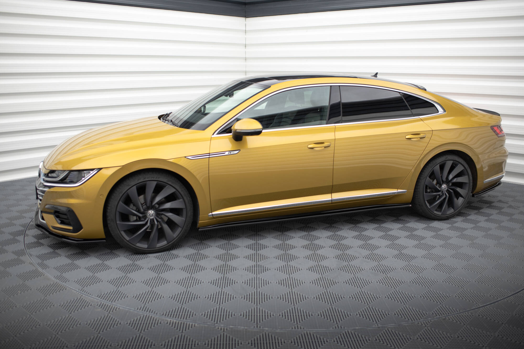 pol_po_Side-Skirts-Diffusers-Volkswagen-Arteon-R-Line-Sedan-Shooting-Brake-Mk1-326_2 pol_po_Side-Skirts-Diffusers-Volkswagen-Arteon-R-Line-Sedan-Shooting-Brake-Mk1-326_2