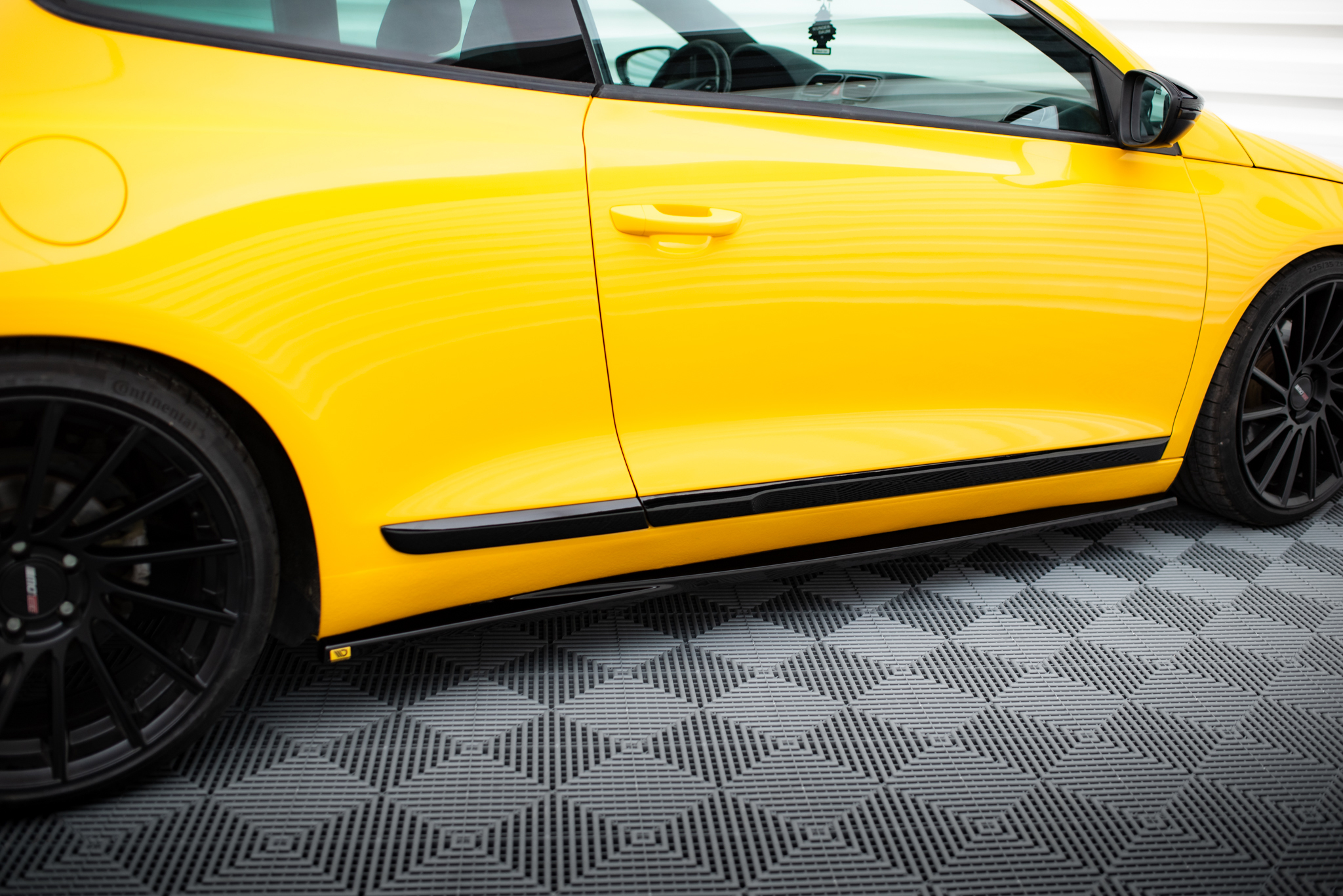 pol_po_Side-Skirts-Diffusers-Volkswagen-Scirocco-Mk3-17366_4 pol_po_Side-Skirts-Diffusers-Volkswagen-Scirocco-Mk3-17366_4