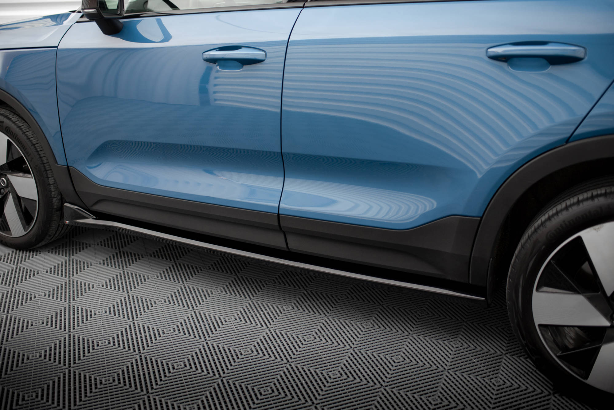pol_po_Side-Skirts-Diffusers-Volvo-C40-Mk1-18993_6 pol_po_Side-Skirts-Diffusers-Volvo-C40-Mk1-18993_6