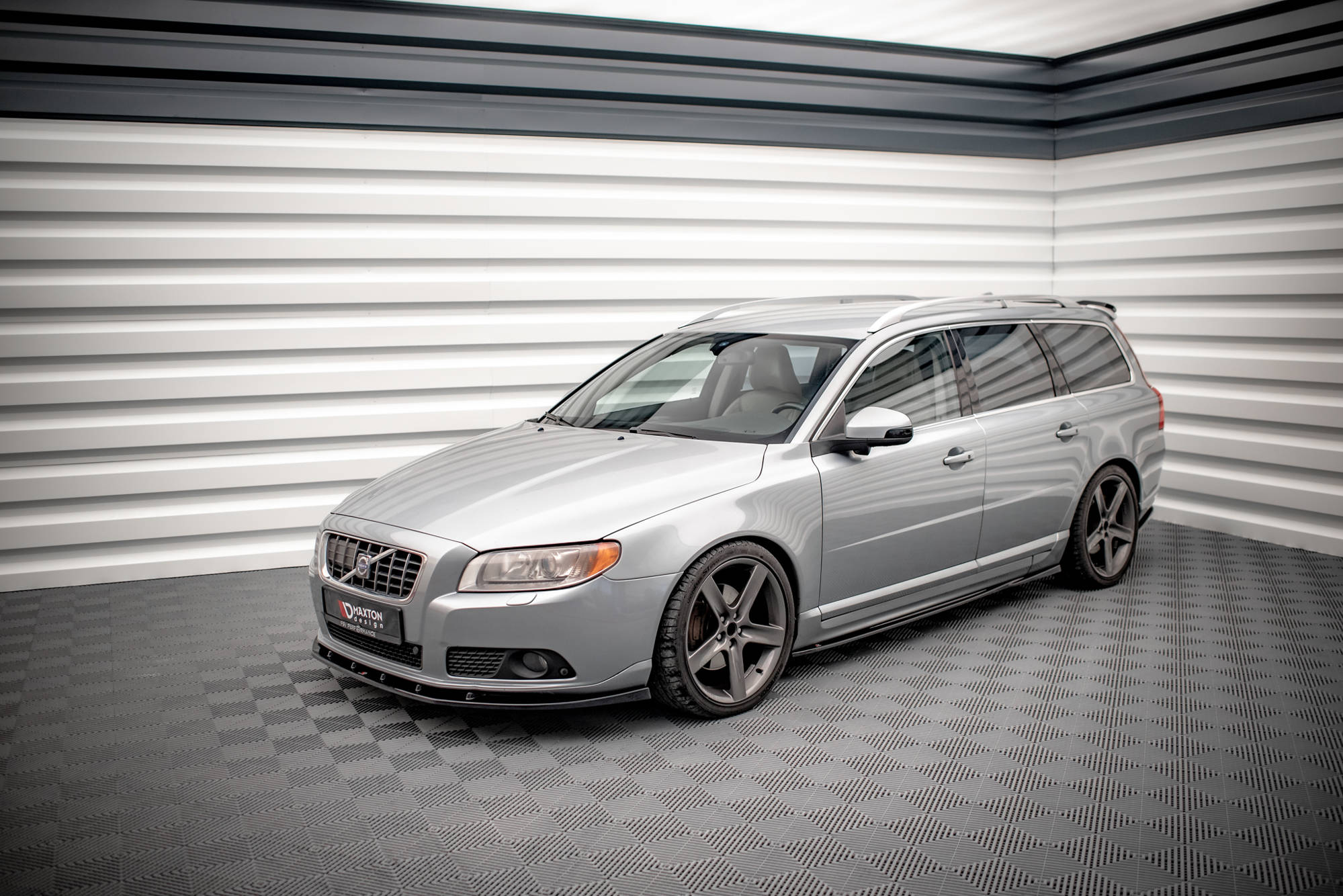 pol_po_Side-Skirts-Diffusers-Volvo-V70-Mk3-15609_6 pol_po_Side-Skirts-Diffusers-Volvo-V70-Mk3-15609_6