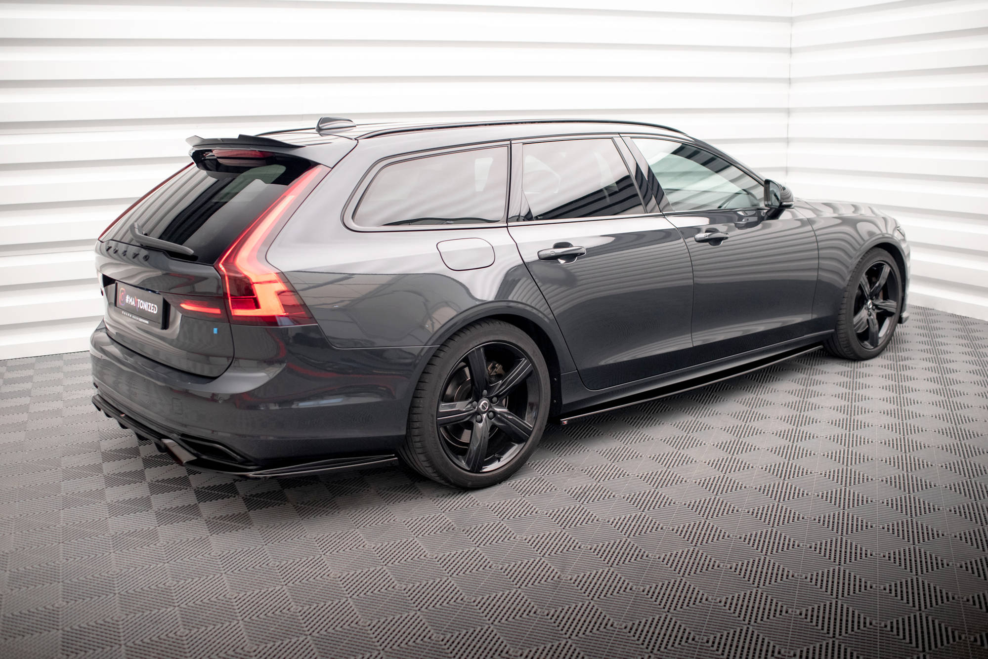 pol_po_Side-Skirts-Diffusers-Volvo-V90-S90-R-Design-Mk2-17991_6 pol_po_Side-Skirts-Diffusers-Volvo-V90-S90-R-Design-Mk2-17991_6