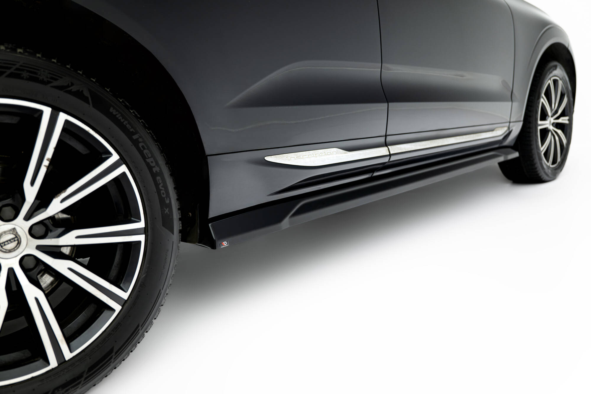 pol_po_Side-Skirts-Diffusers-Volvo-XC60-Mk2-22564_4 pol_po_Side-Skirts-Diffusers-Volvo-XC60-Mk2-22564_4