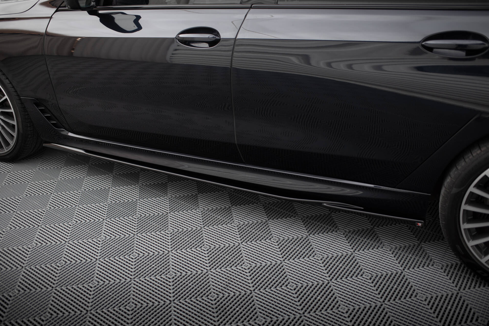 pol_po_Side-Skirts-Diffusers-for-BMW-6-GT-G32-M-Pack-12528_4 pol_po_Side-Skirts-Diffusers-for-BMW-6-GT-G32-M-Pack-12528_4