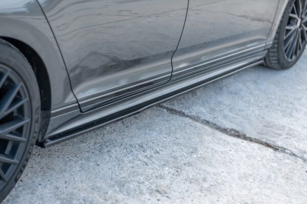 Side skirts Diffusers Volkswagen Passat R-Line B8 Volkswagen Passat Mk8 (CC)