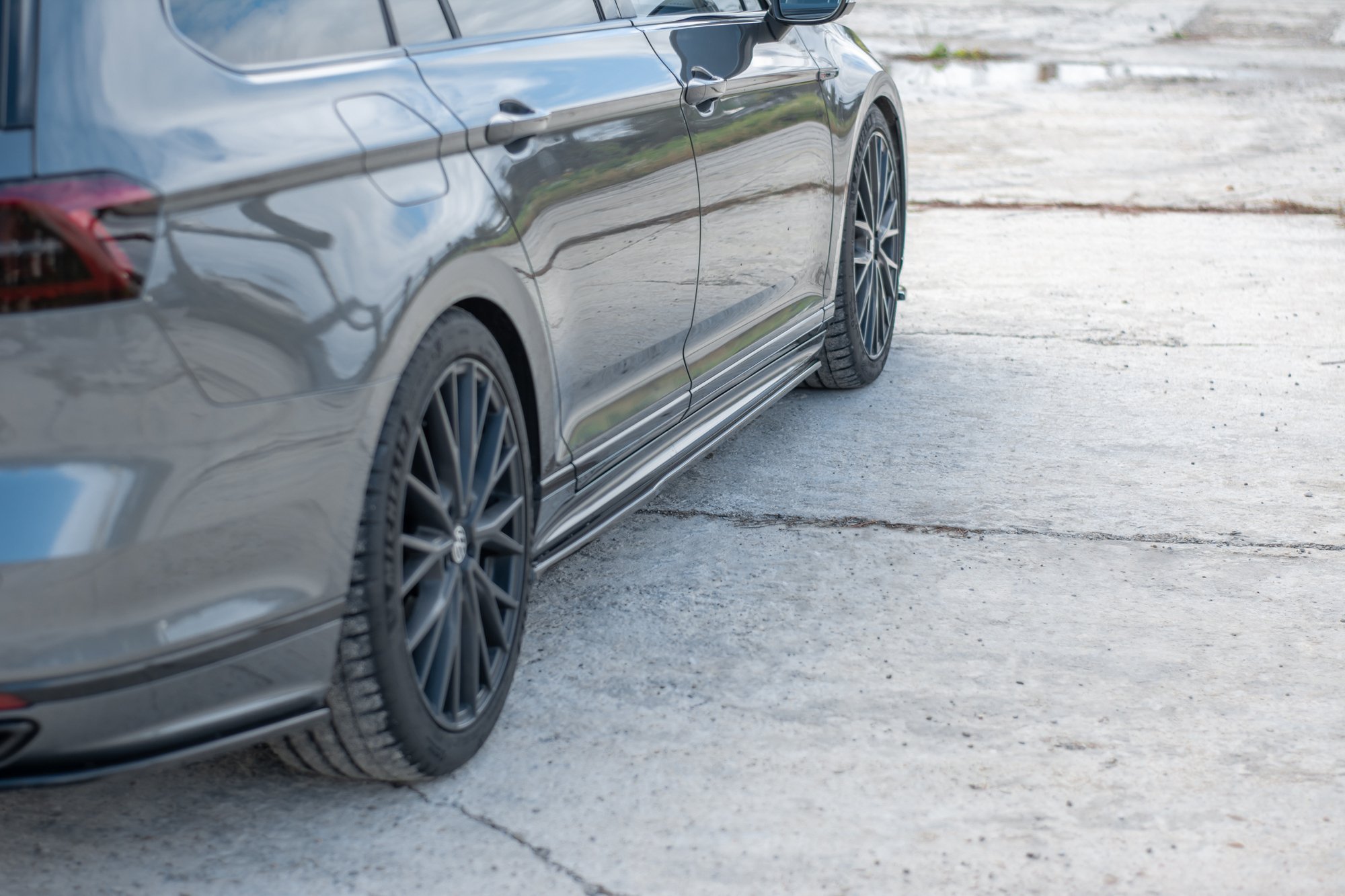 pol_po_Side-skirts-Diffusers-Volkswagen-Passat-R-Line-B8-9097_2 pol_po_Side-skirts-Diffusers-Volkswagen-Passat-R-Line-B8-9097_2