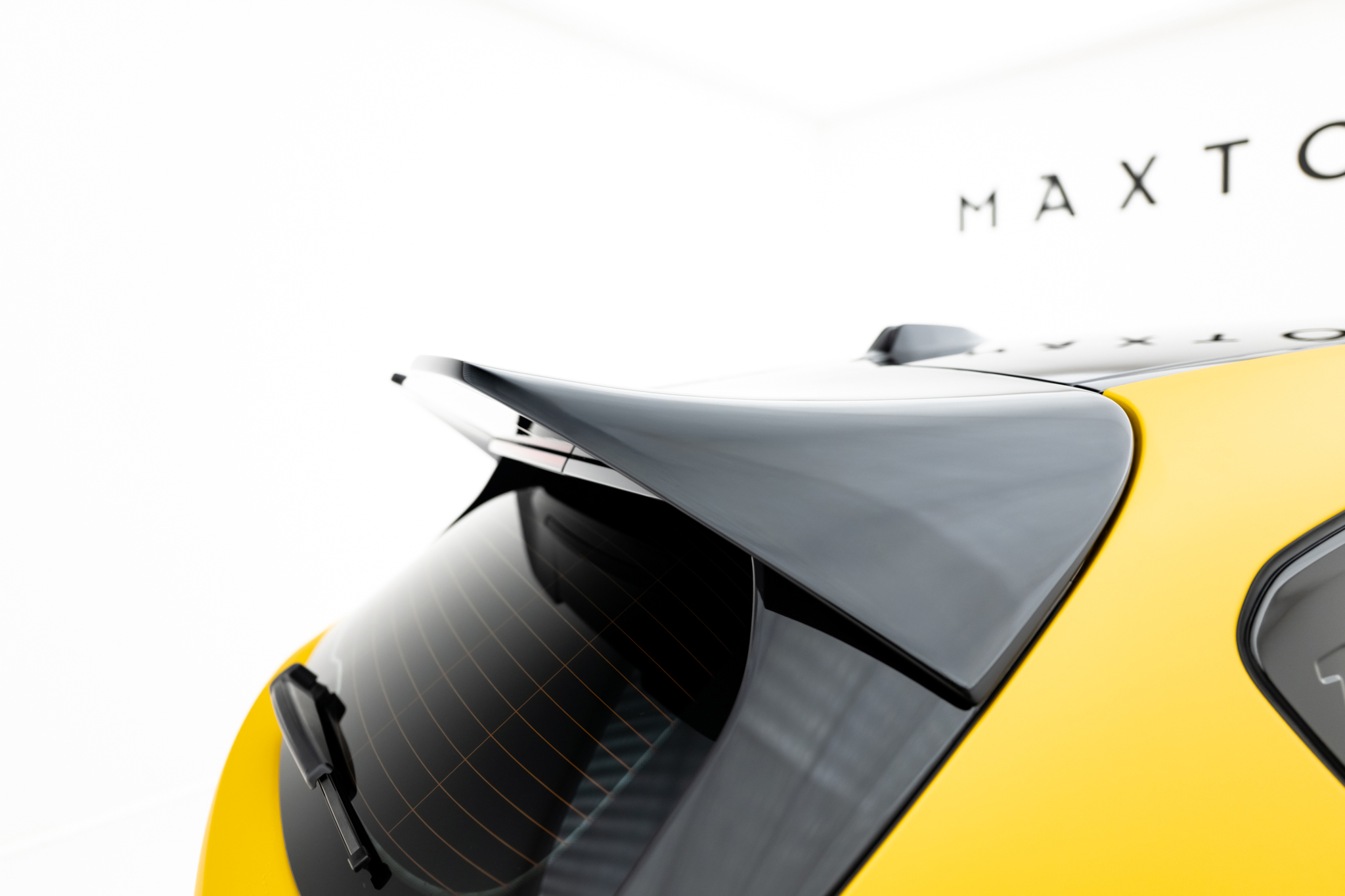 pol_po_Spoiler-BMW-1-F40-F70-23034_2 pol_po_Spoiler-BMW-1-F40-F70-23034_2