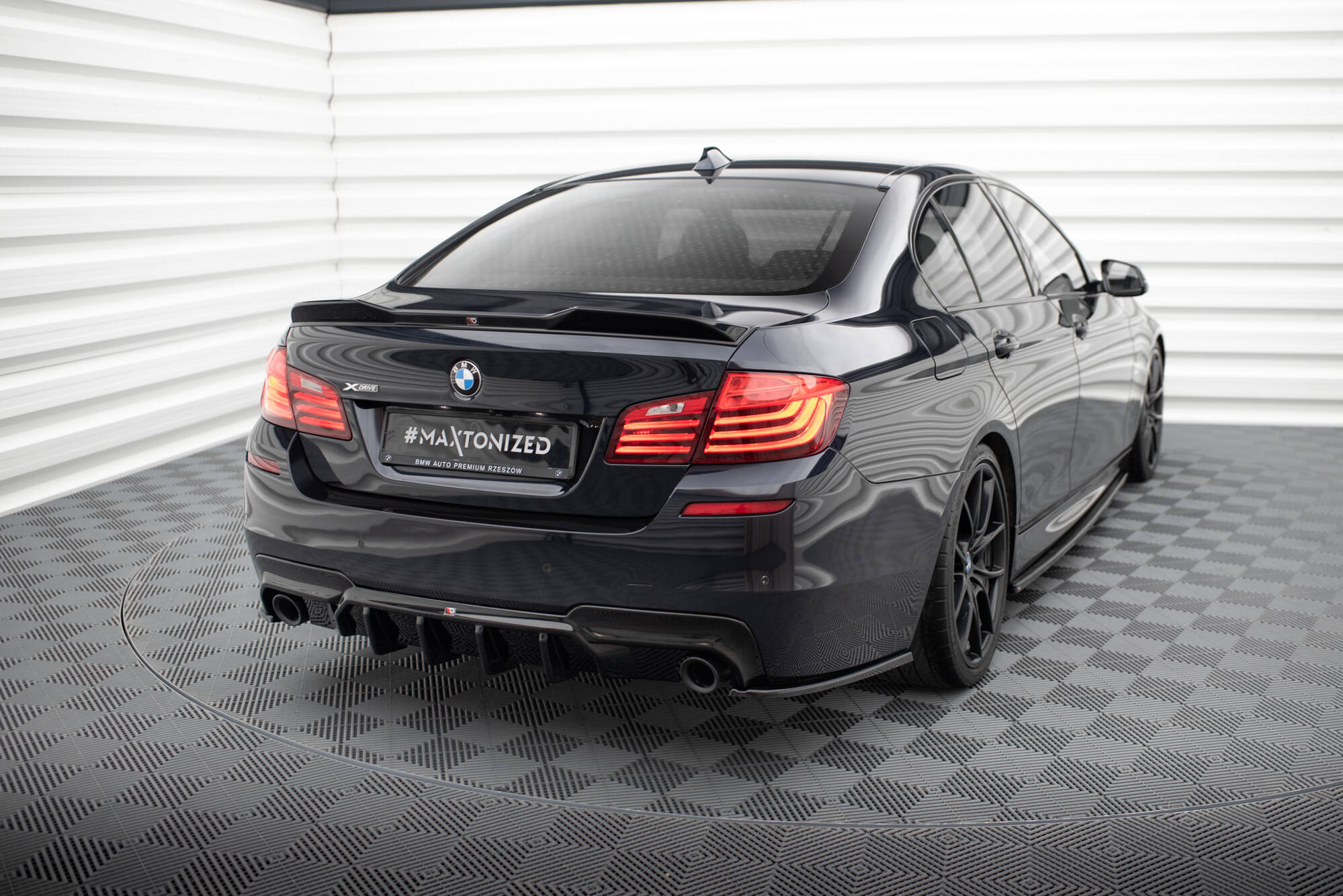 pol_po_Spoiler-Cap-3D-BMW-5-M-Pack-F10-19611_1 pol_po_Spoiler-Cap-3D-BMW-5-M-Pack-F10-19611_1