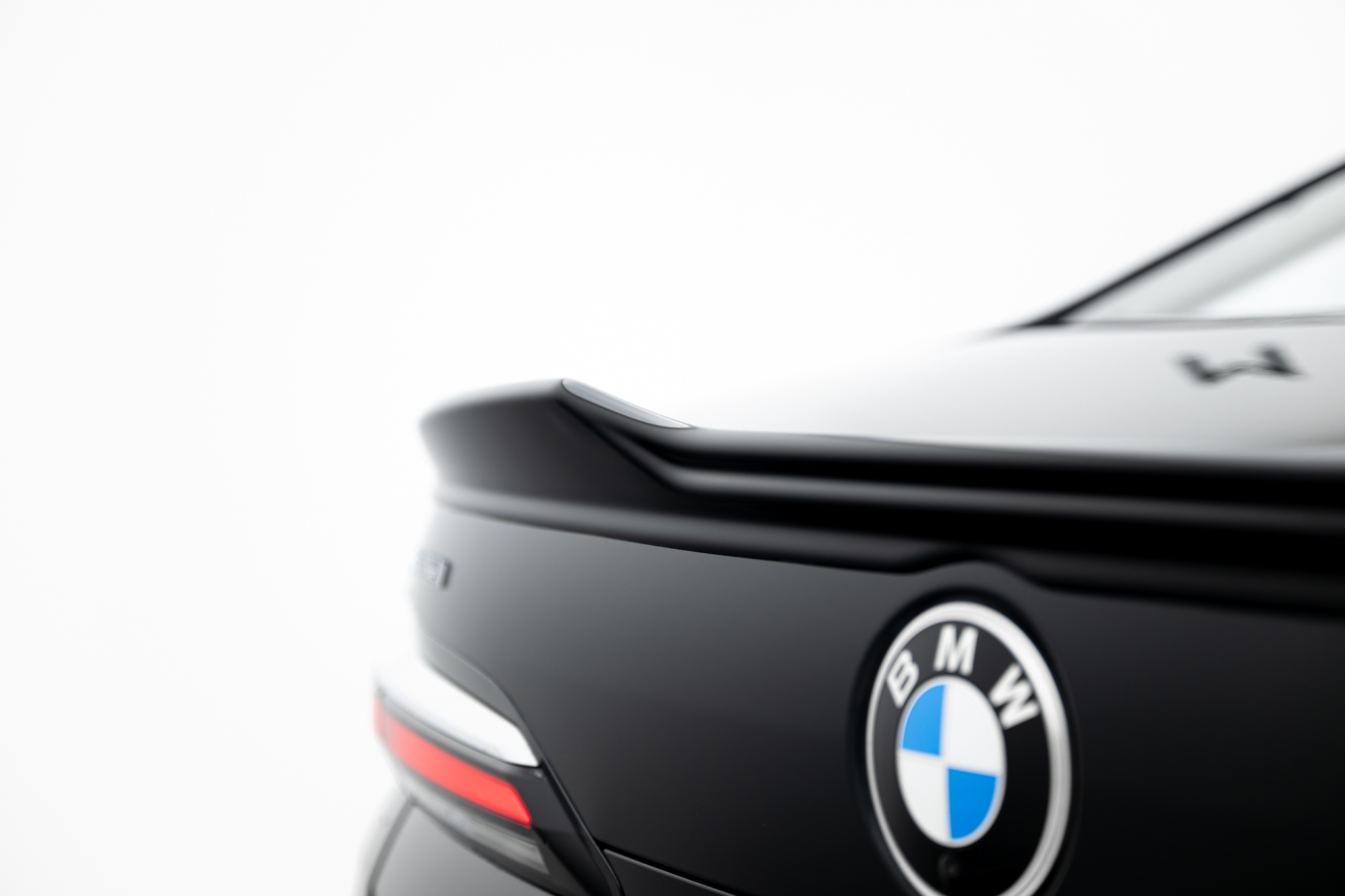 pol_po_Spoiler-Cap-3D-BMW-7-G70-22793_5 pol_po_Spoiler-Cap-3D-BMW-7-G70-22793_5