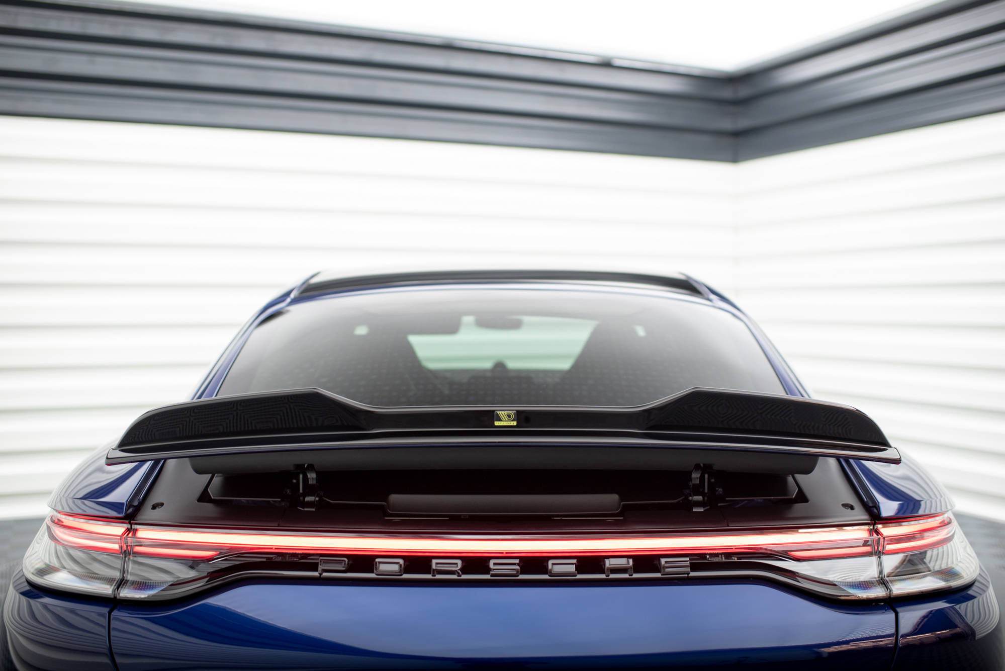 pol_po_Spoiler-Cap-3D-Porsche-Panamera-E-Hybrid-971-Facelift-18738_9 pol_po_Spoiler-Cap-3D-Porsche-Panamera-E-Hybrid-971-Facelift-18738_9