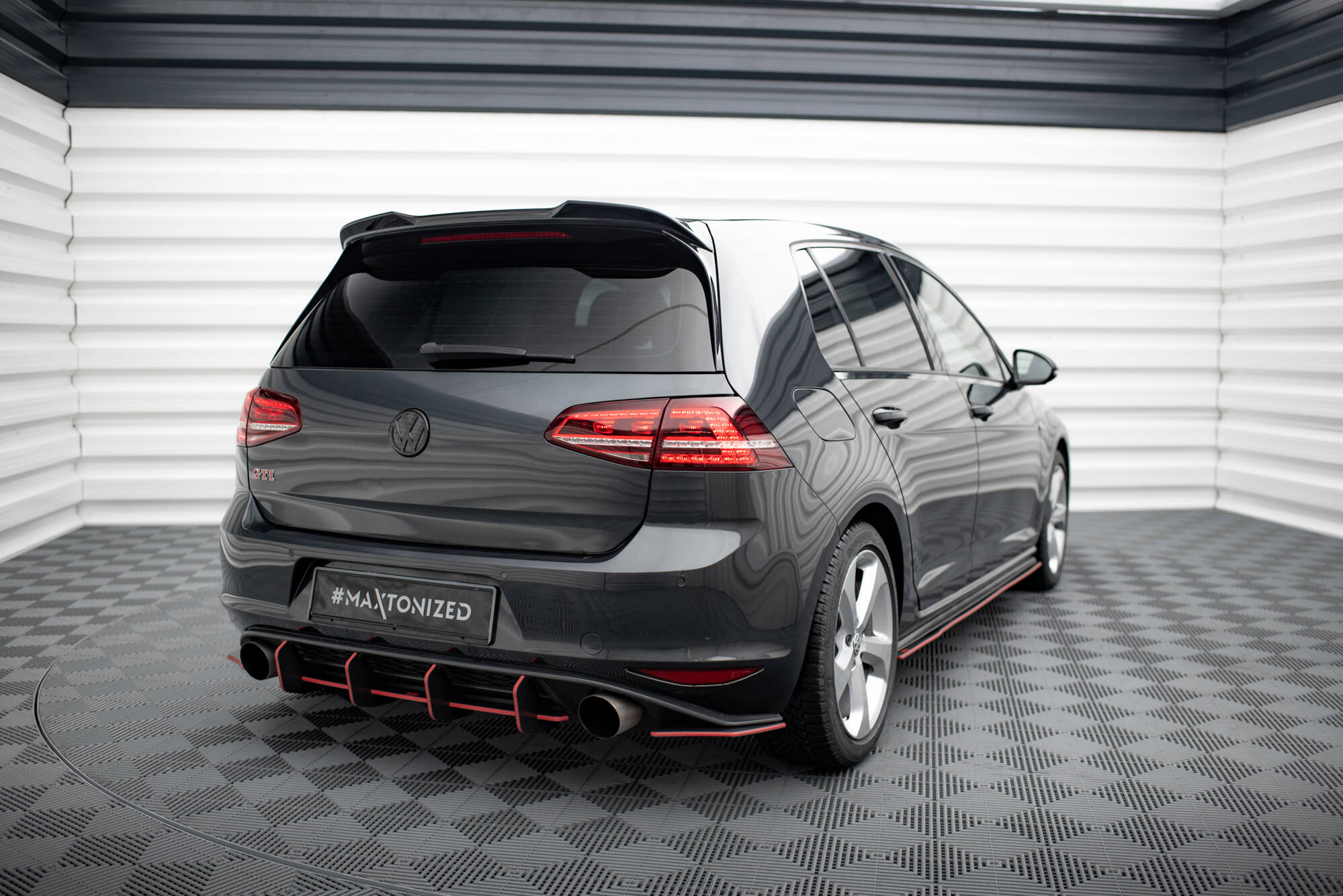 pol_po_Spoiler-Cap-3D-Volkswagen-Golf-R-R-Line-GTI-Mk7-19690_6 pol_po_Spoiler-Cap-3D-Volkswagen-Golf-R-R-Line-GTI-Mk7-19690_6