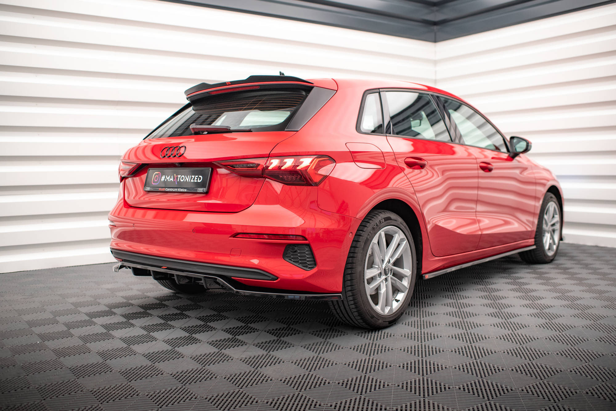 pol_po_Spoiler-Cap-Audi-A3-Sportback-8Y-16950_5 pol_po_Spoiler-Cap-Audi-A3-Sportback-8Y-16950_5