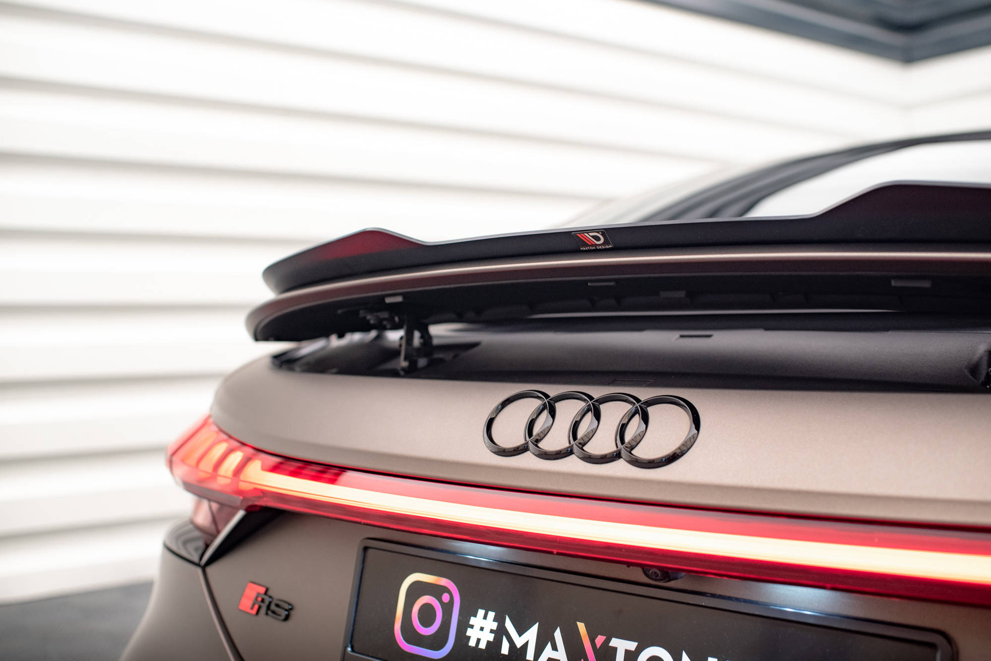 pol_po_Spoiler-Cap-Audi-e-Tron-GT-RS-GT-RS-Mk1-16669_4 pol_po_Spoiler-Cap-Audi-e-Tron-GT-RS-GT-RS-Mk1-16669_4