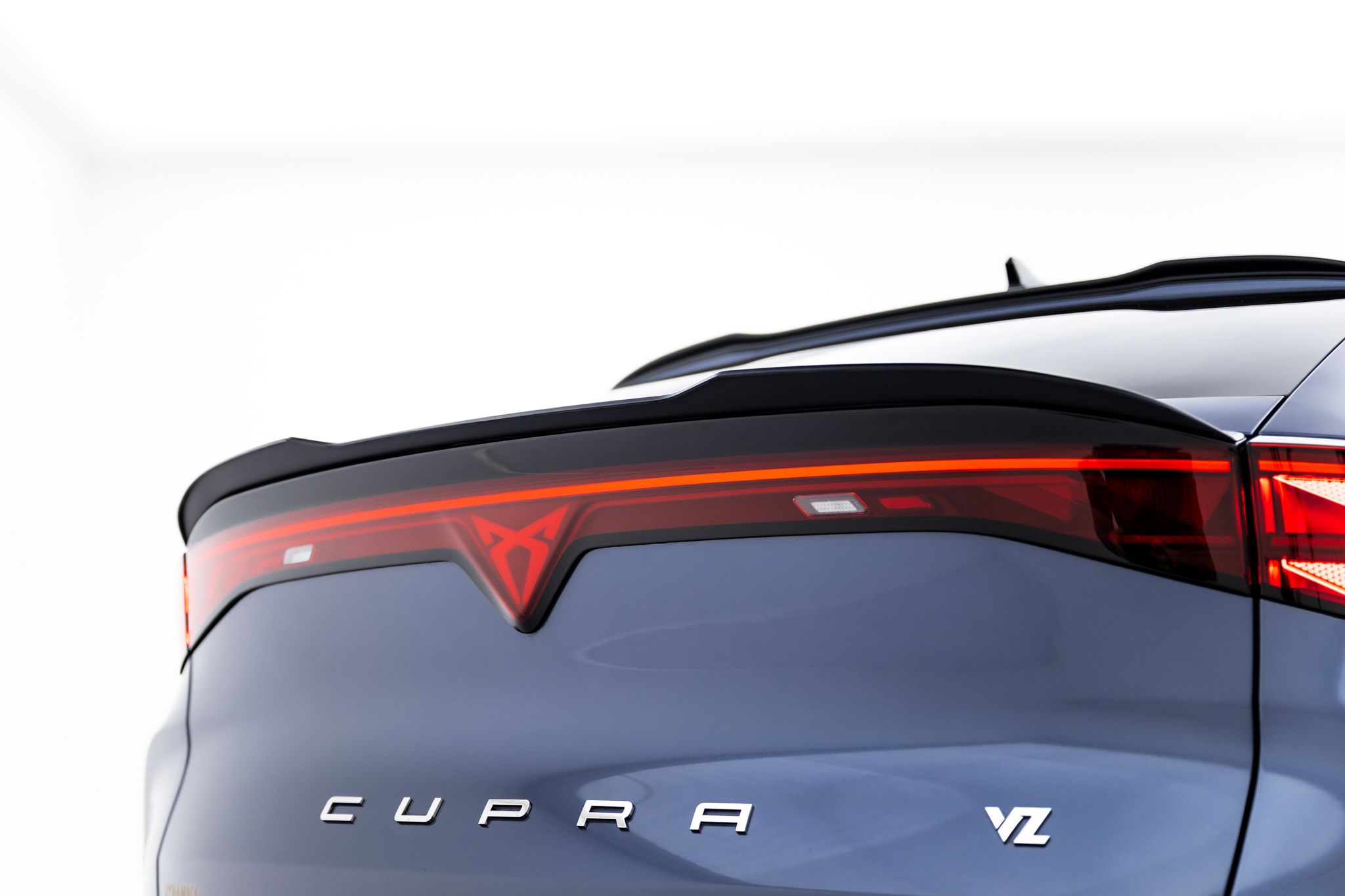 pol_po_Spoiler-Cap-Cupra-Tavascan-Mk1-23387_3 pol_po_Spoiler-Cap-Cupra-Tavascan-Mk1-23387_3