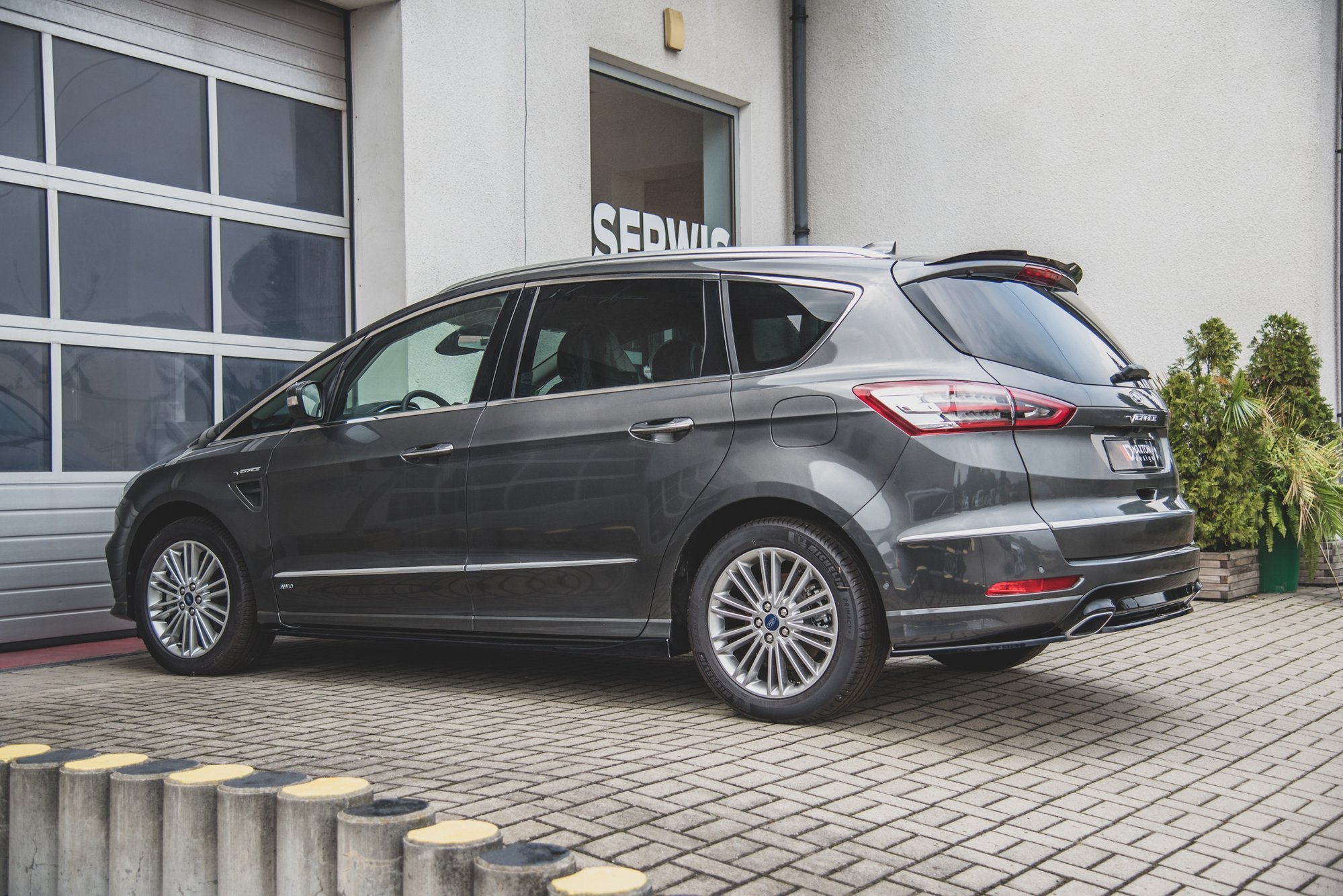 pol_po_Spoiler-Cap-Ford-S-Max-Mk2-Facelift-10683_4 pol_po_Spoiler-Cap-Ford-S-Max-Mk2-Facelift-10683_4