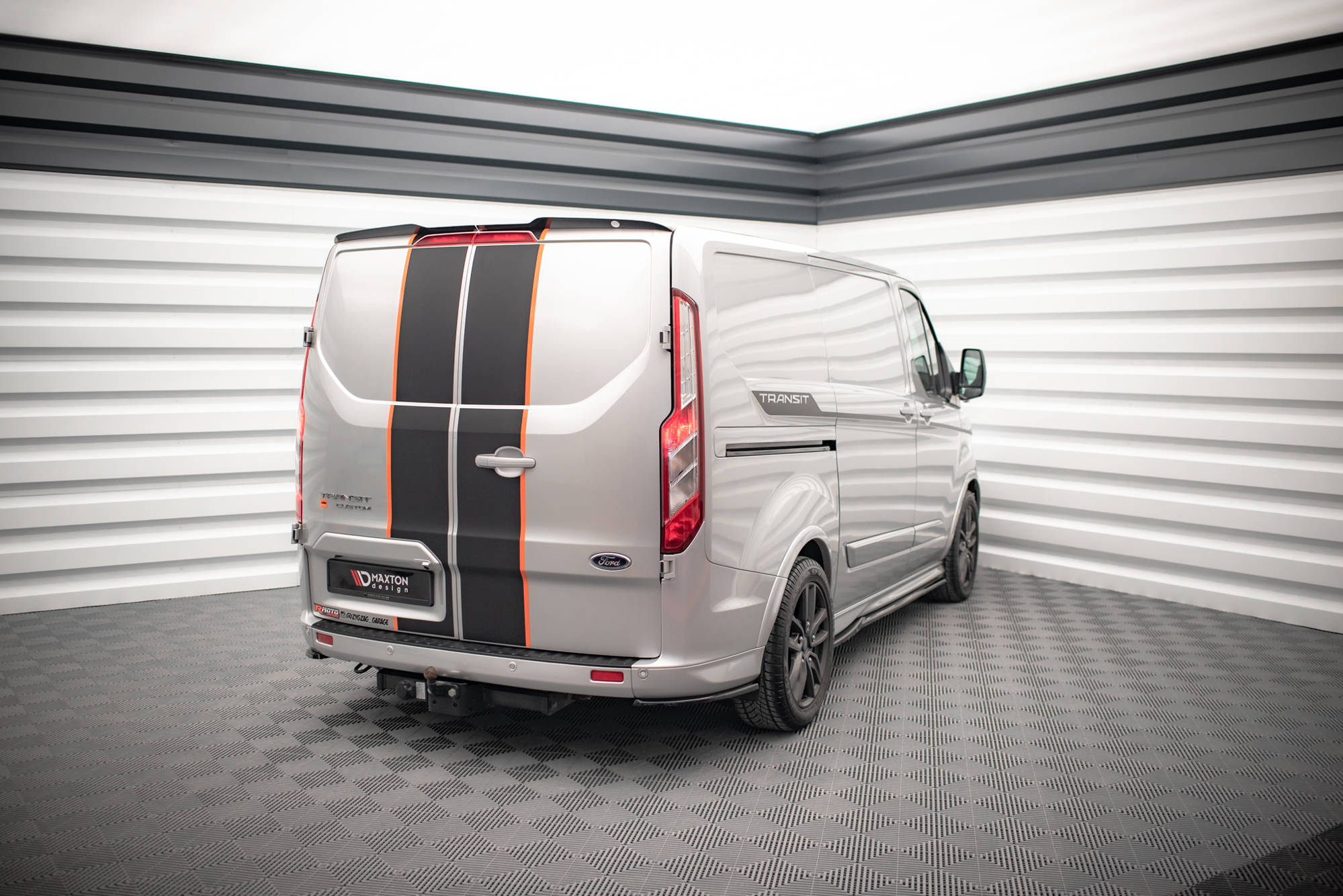pol_po_Spoiler-Cap-Ford-Transit-Custom-Mk1-16488_3 pol_po_Spoiler-Cap-Ford-Transit-Custom-Mk1-16488_3