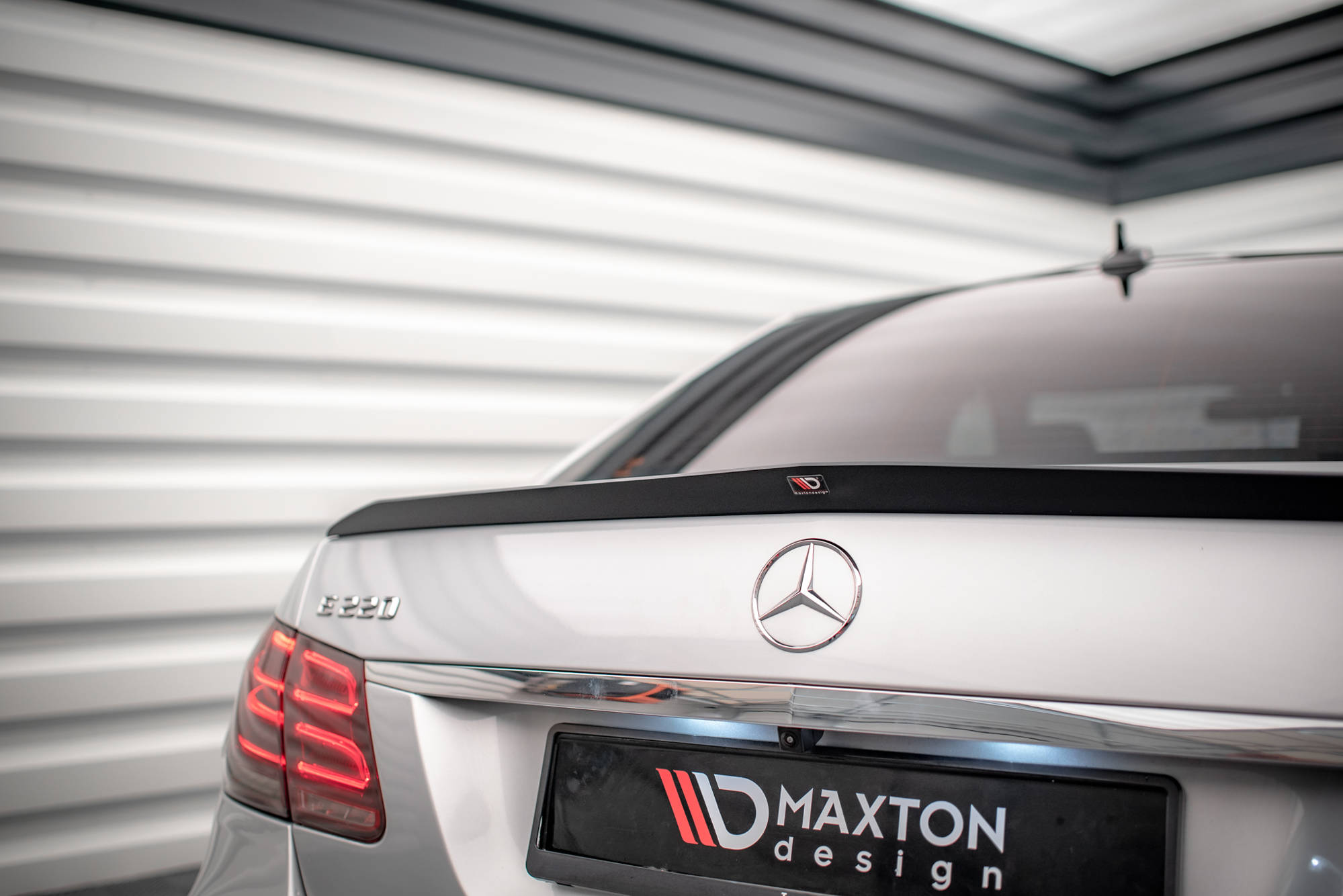 pol_po_Spoiler-Cap-Mercedes-Benz-E63-AMG-AMG-Line-Standard-Sedan-W212-Facelift-11692_9 pol_po_Spoiler-Cap-Mercedes-Benz-E63-AMG-AMG-Line-Standard-Sedan-W212-Facelift-11692_9