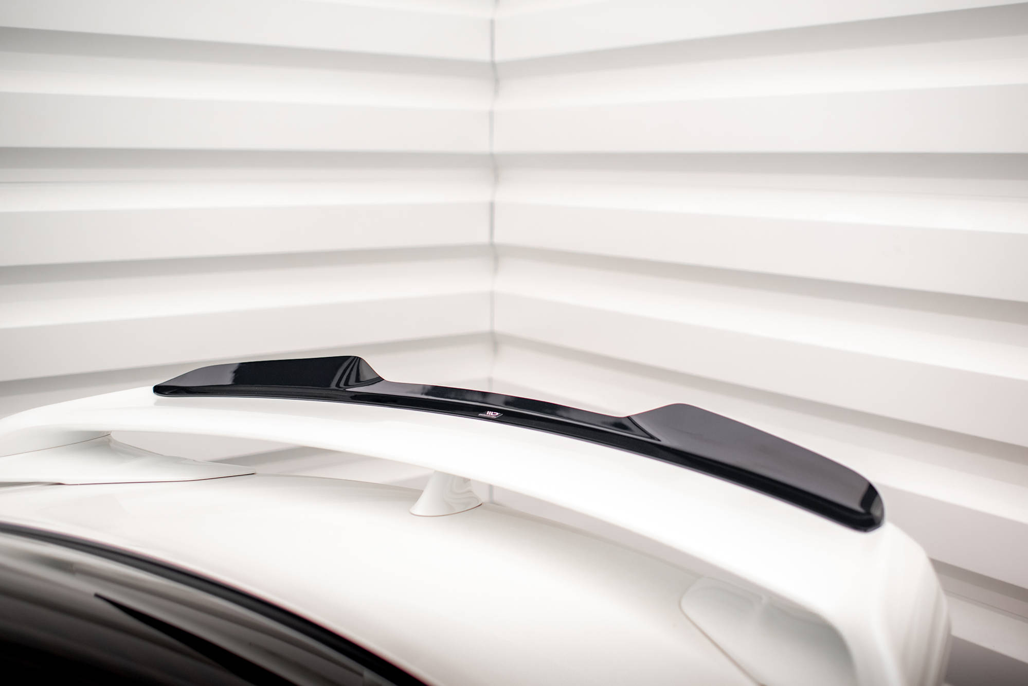 pol_po_Spoiler-Cap-Nissan-GTR-R35-Facelift-16878_8 pol_po_Spoiler-Cap-Nissan-GTR-R35-Facelift-16878_8