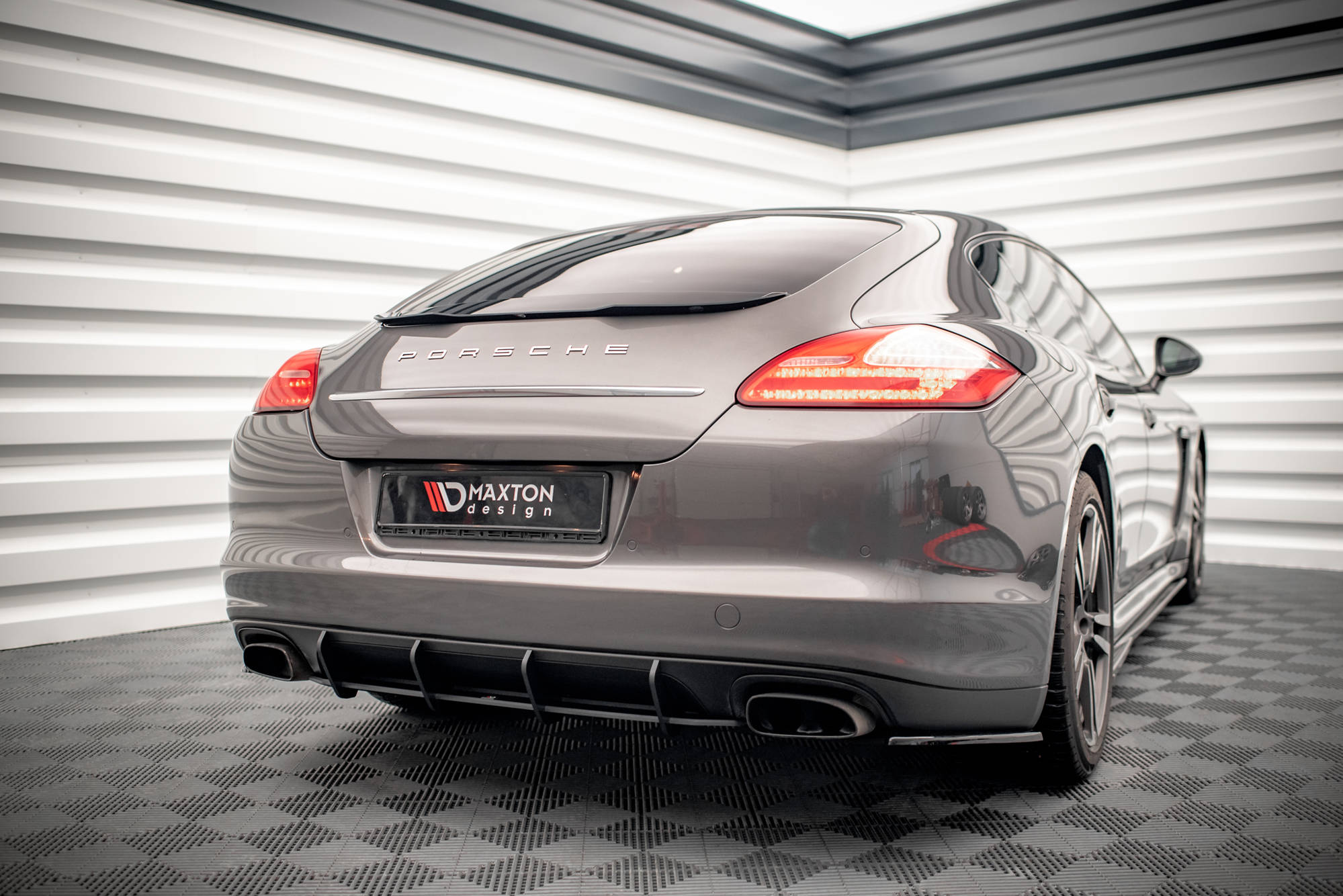 pol_po_Spoiler-Cap-Porsche-Panamera-Panamera-Diesel-970-17204_6 pol_po_Spoiler-Cap-Porsche-Panamera-Panamera-Diesel-970-17204_6