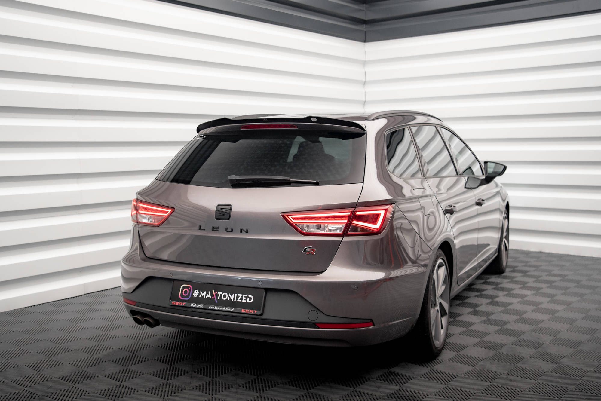 pol_po_Spoiler-Cap-Seat-Leon-FR-Sportstourer-Mk3-14202_6 pol_po_Spoiler-Cap-Seat-Leon-FR-Sportstourer-Mk3-14202_6