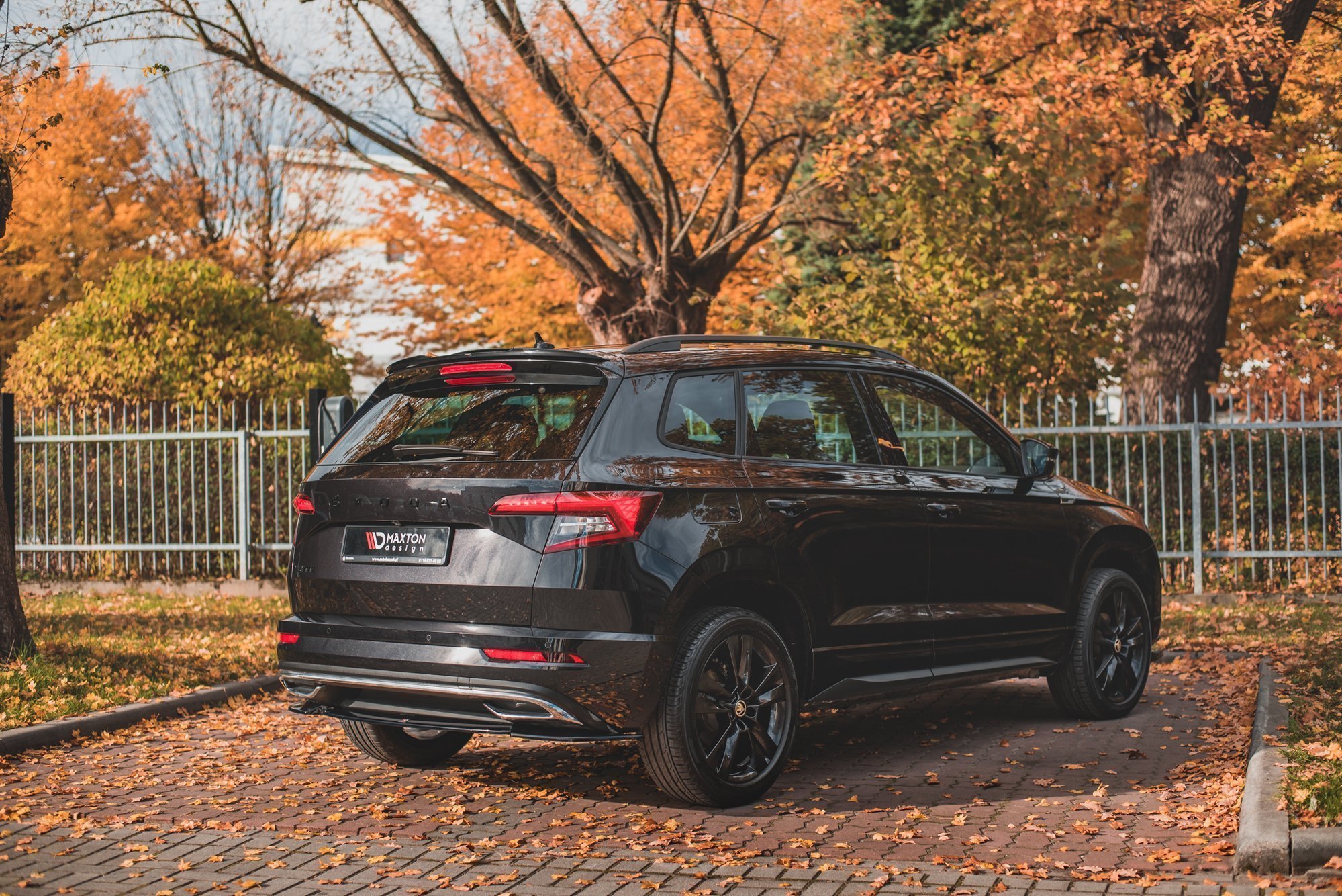 pol_po_Spoiler-Cap-Skoda-Karoq-Sportline-11280_6 pol_po_Spoiler-Cap-Skoda-Karoq-Sportline-11280_6