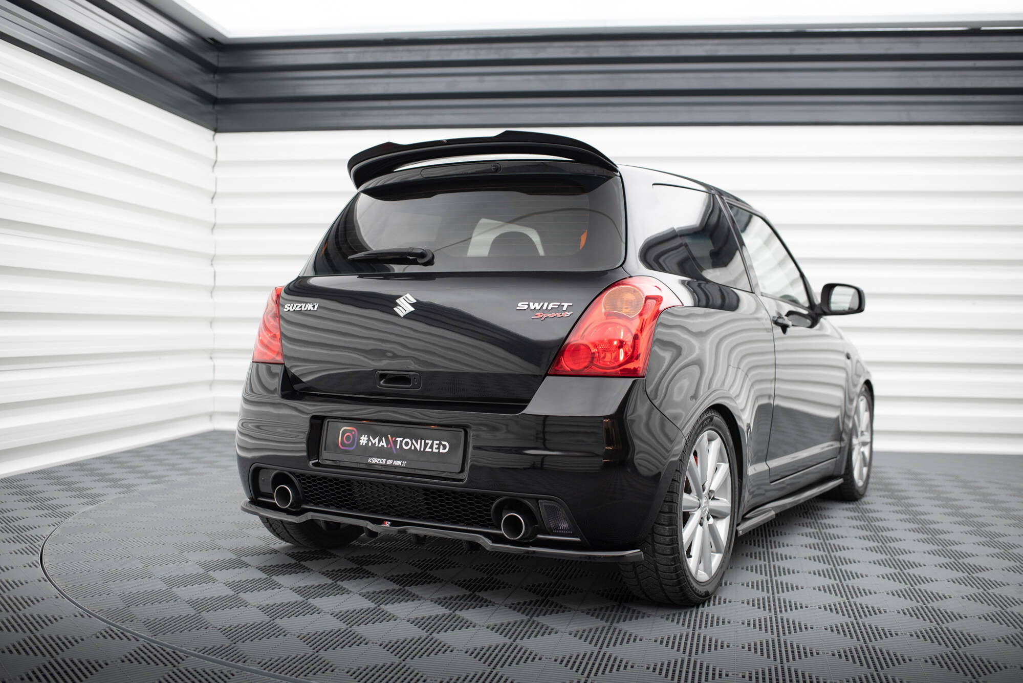 pol_po_Spoiler-Cap-Suzuki-Swift-Sport-Mk4-19601_3 pol_po_Spoiler-Cap-Suzuki-Swift-Sport-Mk4-19601_3