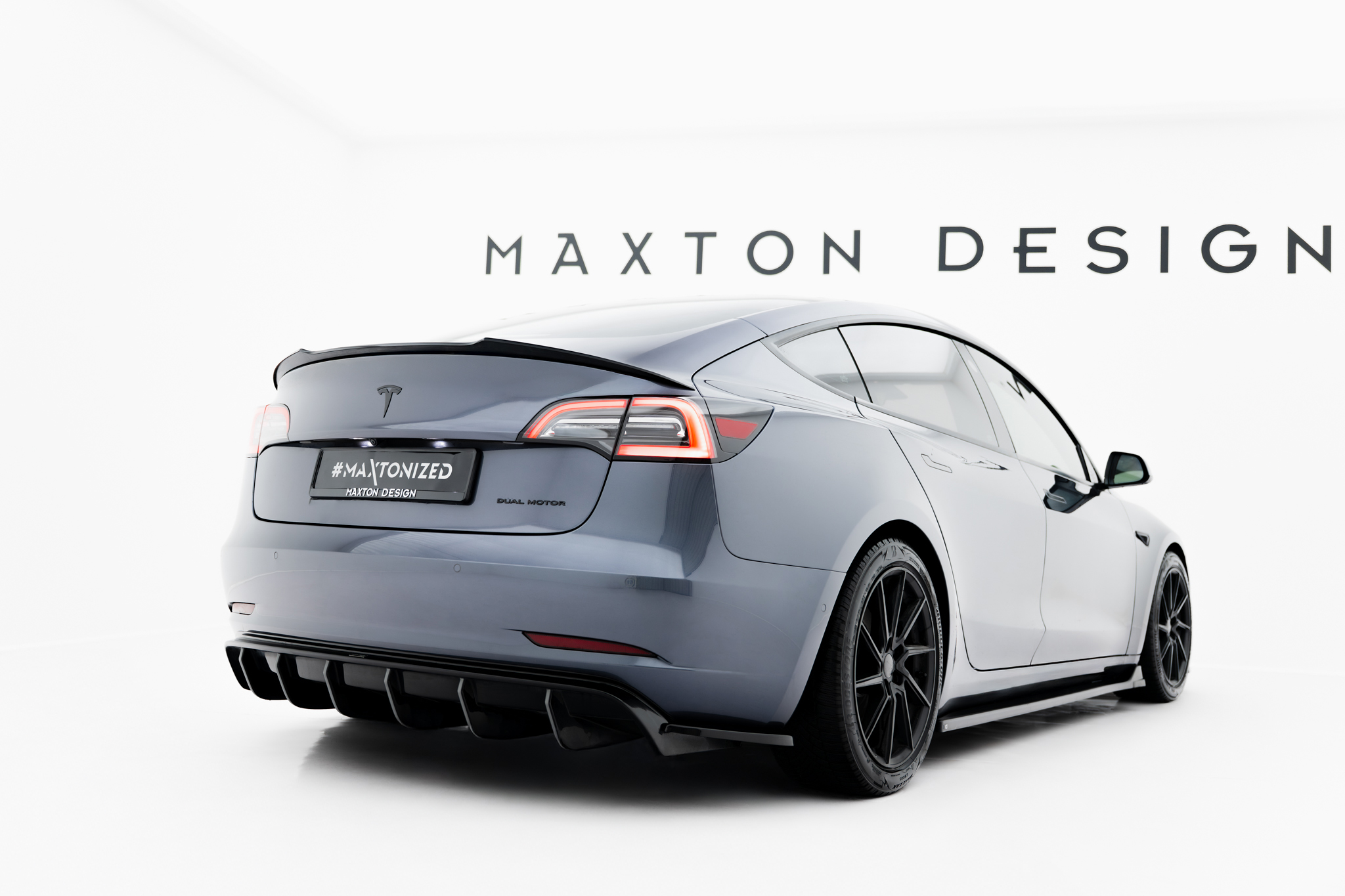 pol_po_Spoiler-Cap-Tesla-Model-3-8735_2 pol_po_Spoiler-Cap-Tesla-Model-3-8735_2