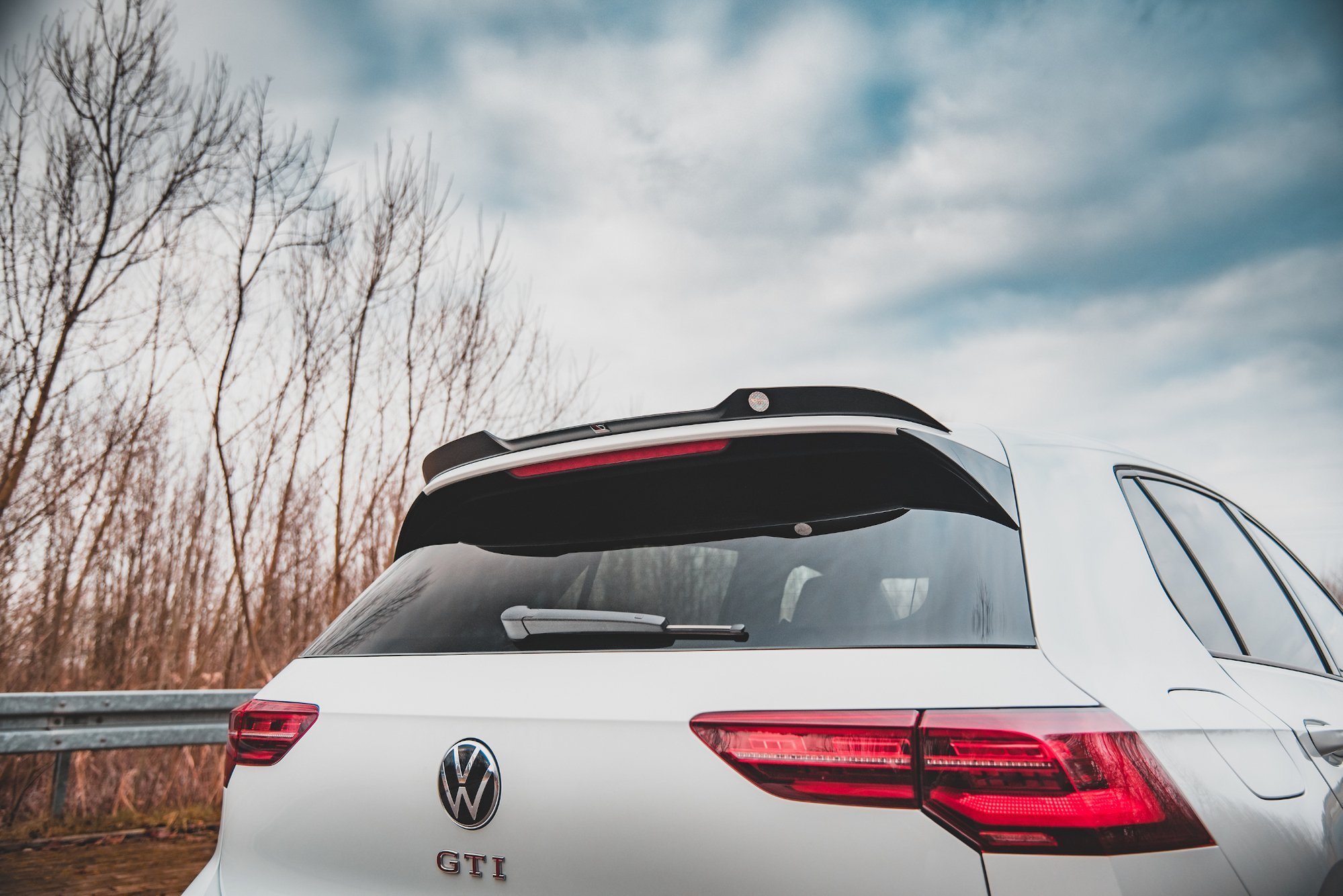 pol_po_Spoiler-Cap-V-2-Volkswagen-Golf-GTI-GTE-GTD-R-Line-R-Mk8-12193_8 pol_po_Spoiler-Cap-V-2-Volkswagen-Golf-GTI-GTE-GTD-R-Line-R-Mk8-12193_8