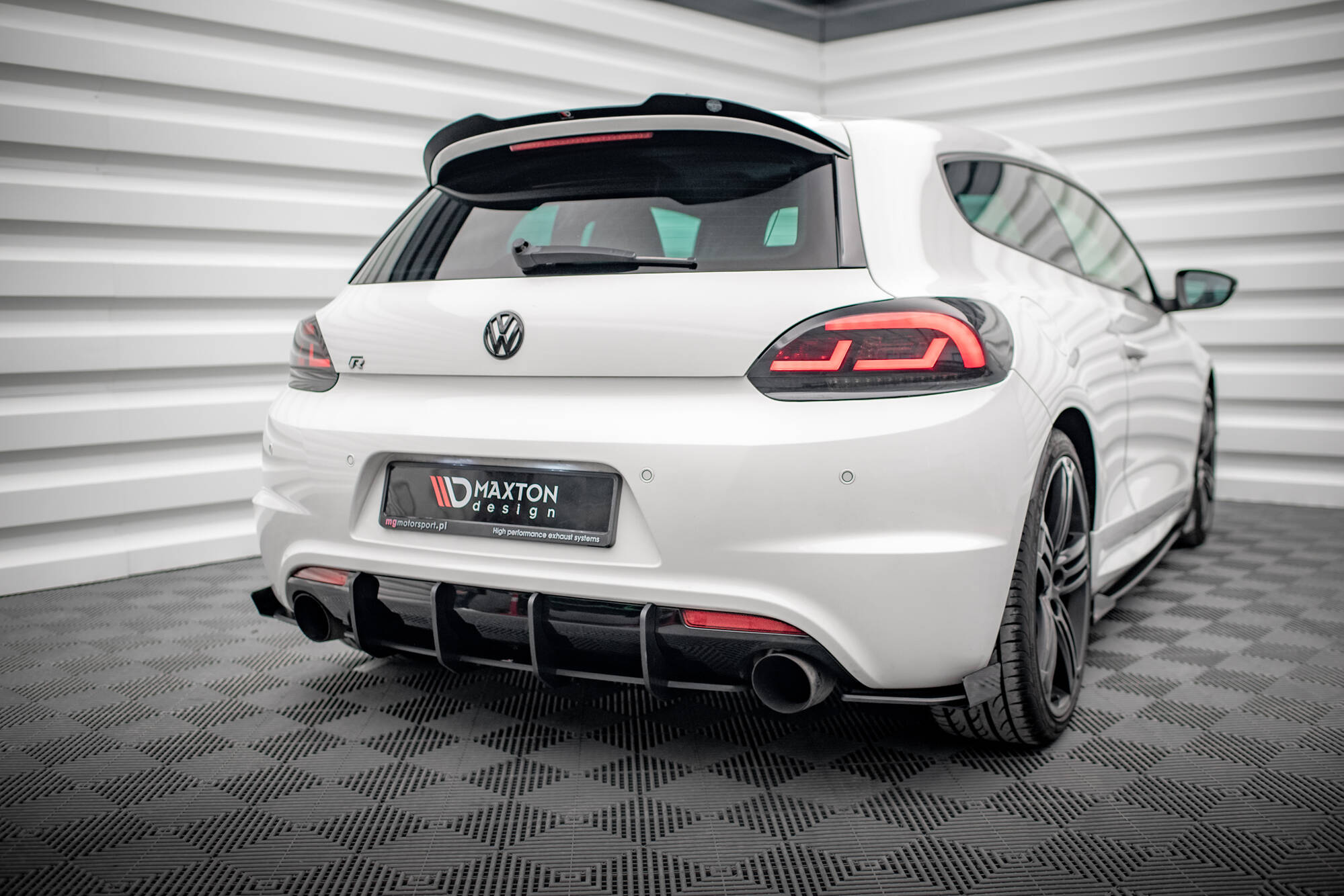 pol_po_Spoiler-Cap-V-2-Volkswagen-Scirocco-R-Mk3-19580_4 pol_po_Spoiler-Cap-V-2-Volkswagen-Scirocco-R-Mk3-19580_4
