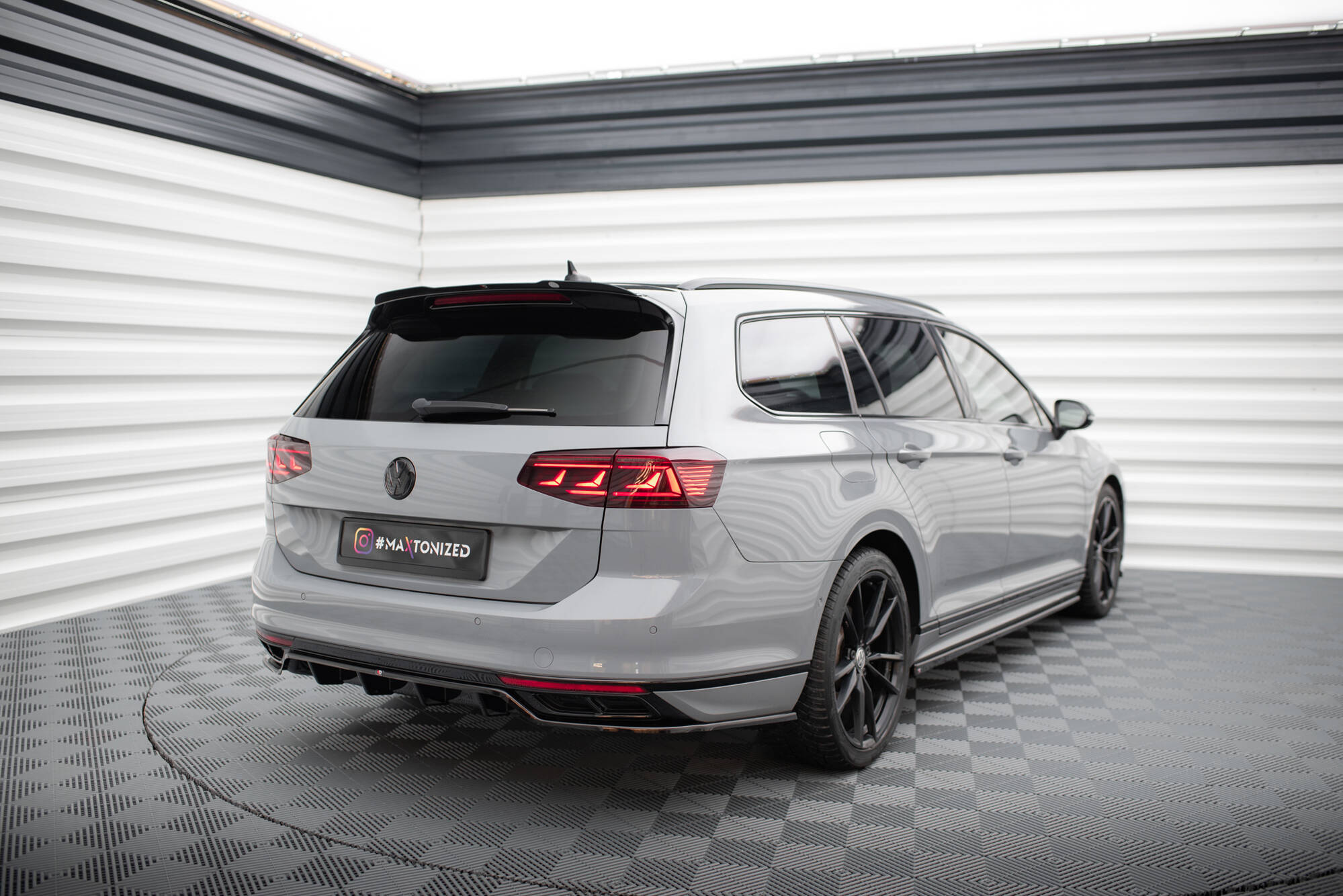 pol_po_Spoiler-Cap-Volkswagen-Passat-R-Line-B8-9153_5 pol_po_Spoiler-Cap-Volkswagen-Passat-R-Line-B8-9153_5